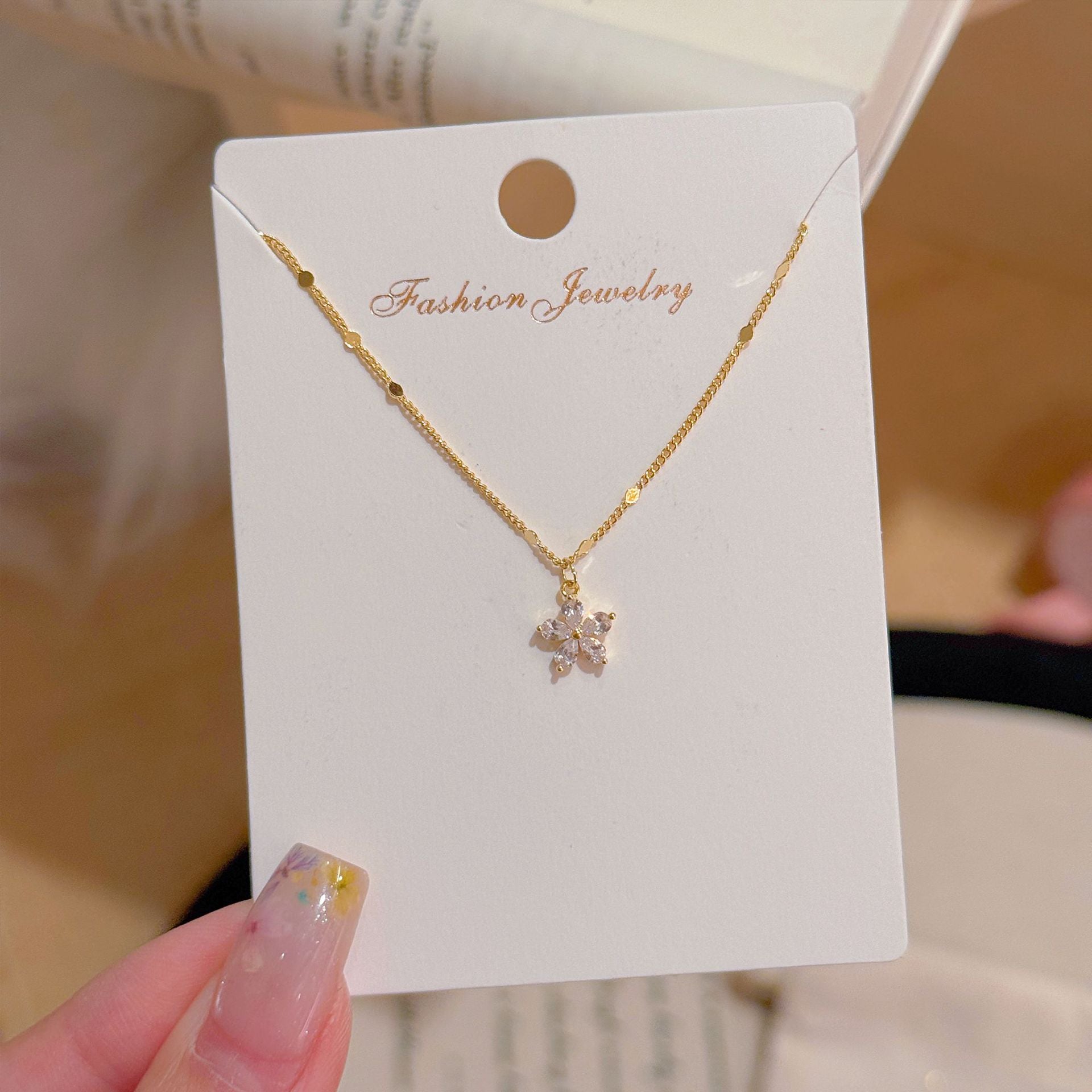 Snowflake Rotatable Four-Leaf Clover Necklace, Zircon Ins Style Pendant