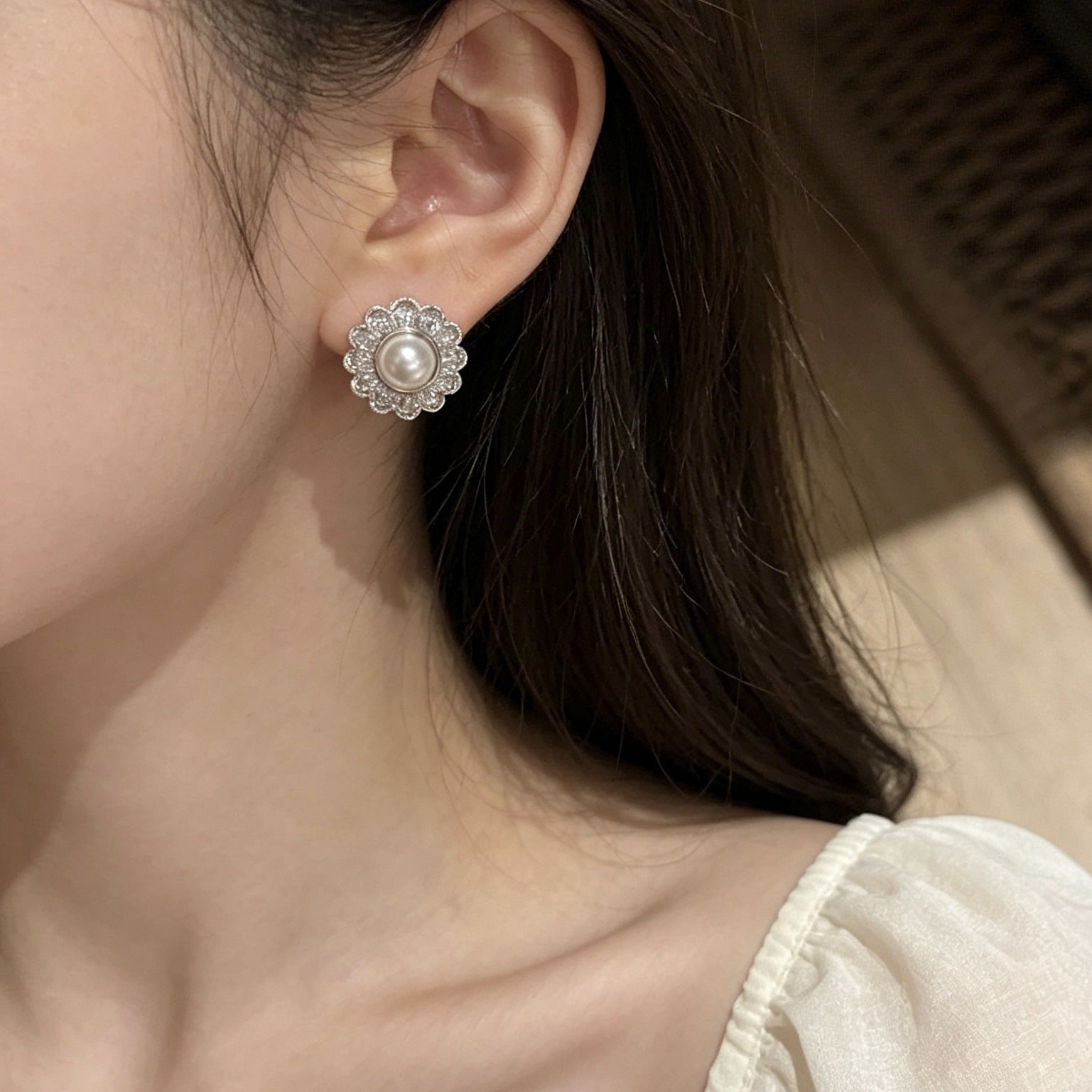 Vintage Sunflower Pearl Stud Earrings, S925 Sterling Silver Needle Earrings, Luxury Elegant Exquisite All-match Jewelry