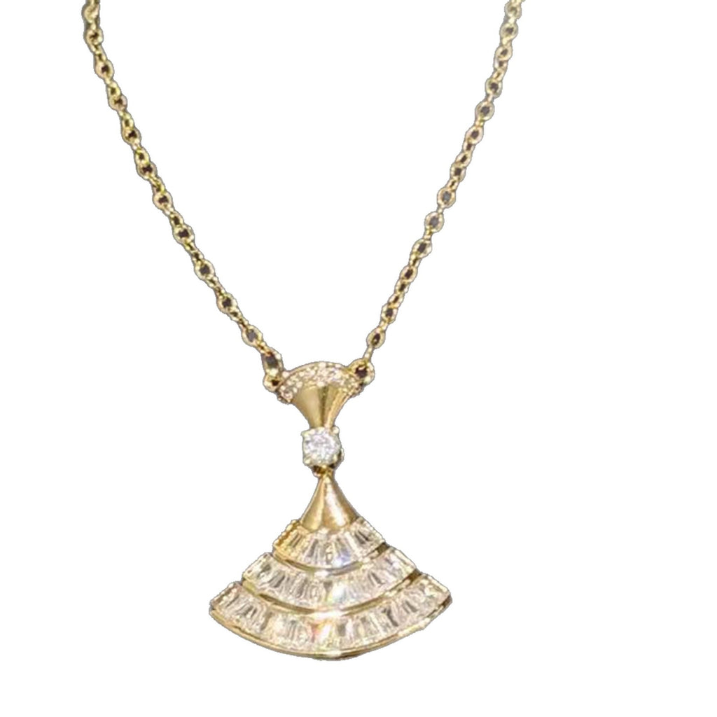 Sparkling Zircon Fan Necklace, Luxury Dress Pendant Clavicle Chain for Daily Wear