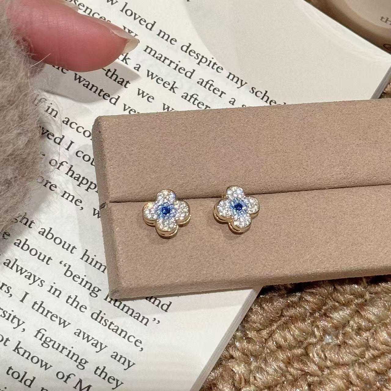 Elegant Four Leaf Flower Earrings, Luxury Delicate Floral Studs, Fashion Silver Ear Accessories for Daily Wear