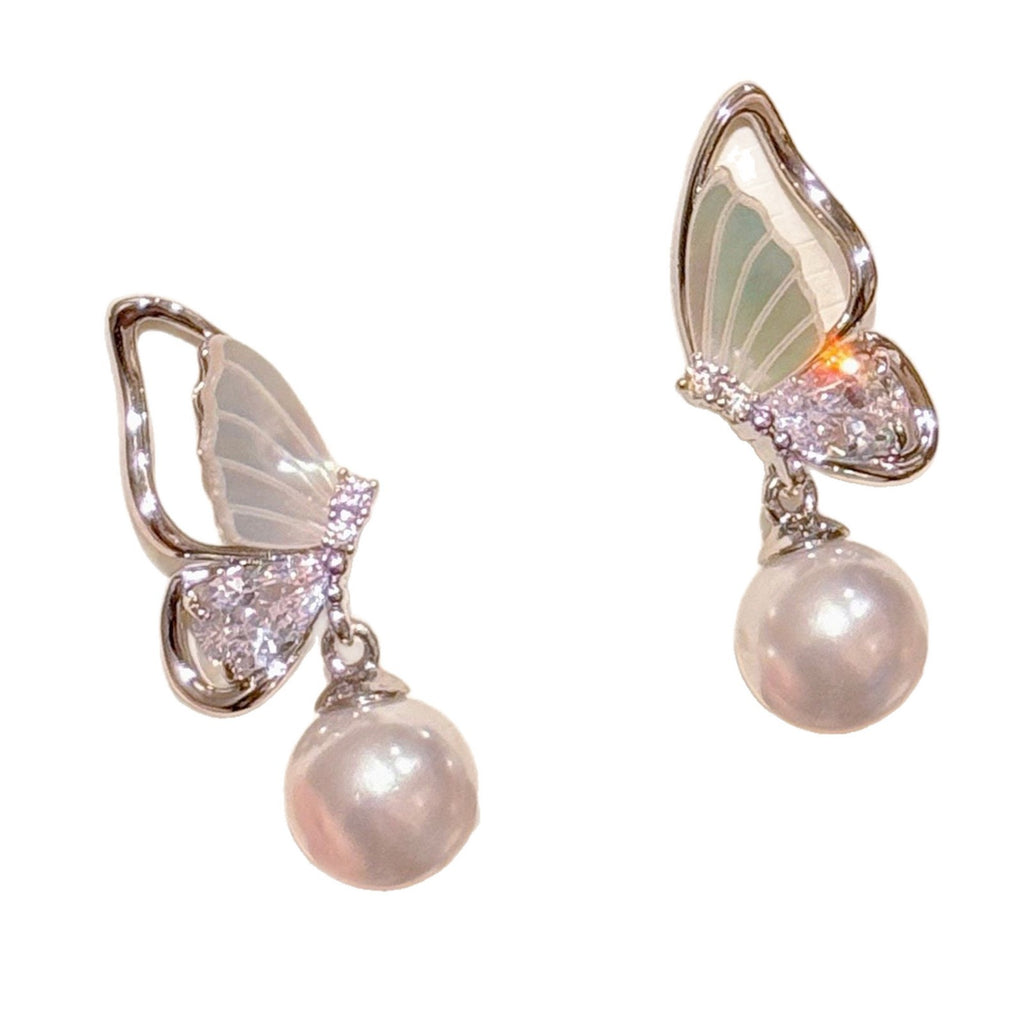 Sweet Natural Shell Pearl Butterfly Luxury Stud Earrings Korean Trend Women Ear Accessory