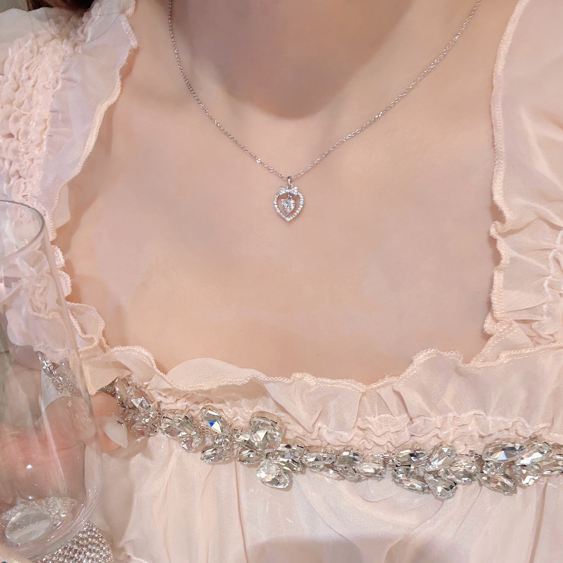 Sweet Heart Bow Necklace, Niche Luxury Shiny Zircon Clavicle Chain, Girly Elegant Fashion Neck Jewelry for Women
