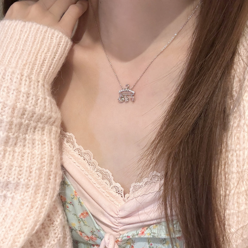 Cute Hanger Cat Necklace Elegant Luxury Sweet Clavicle Chain Women Fashion Jewelry