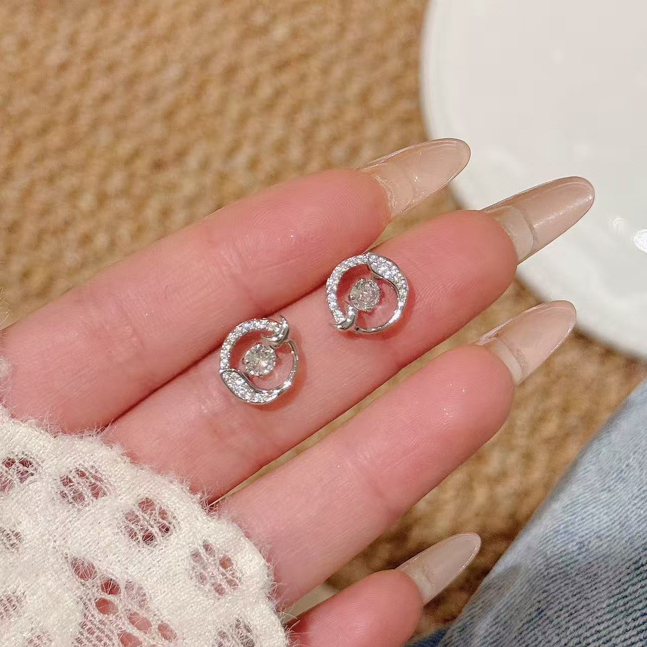 Cool Fresh Style Full Paved Cubic Zirconia Fish Tail Drop Earrings, Dainty Luxury Elegant All-Match Daily Ear Jewelry for Women