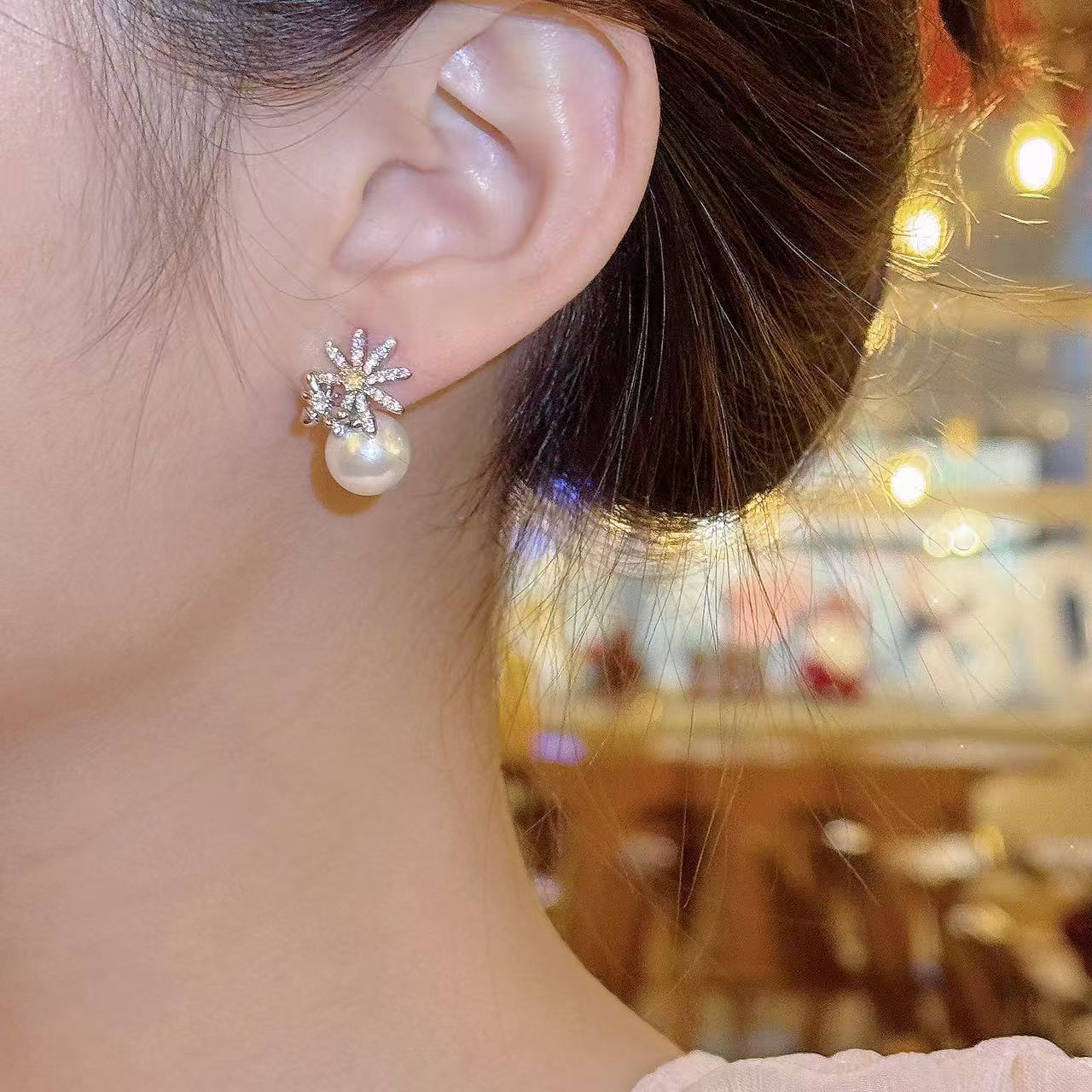 Gentle Style Tulip Tassel Necklace, Exquisite Luxury Clavicle Chain, Sweet Elegant Pendant Jewelr