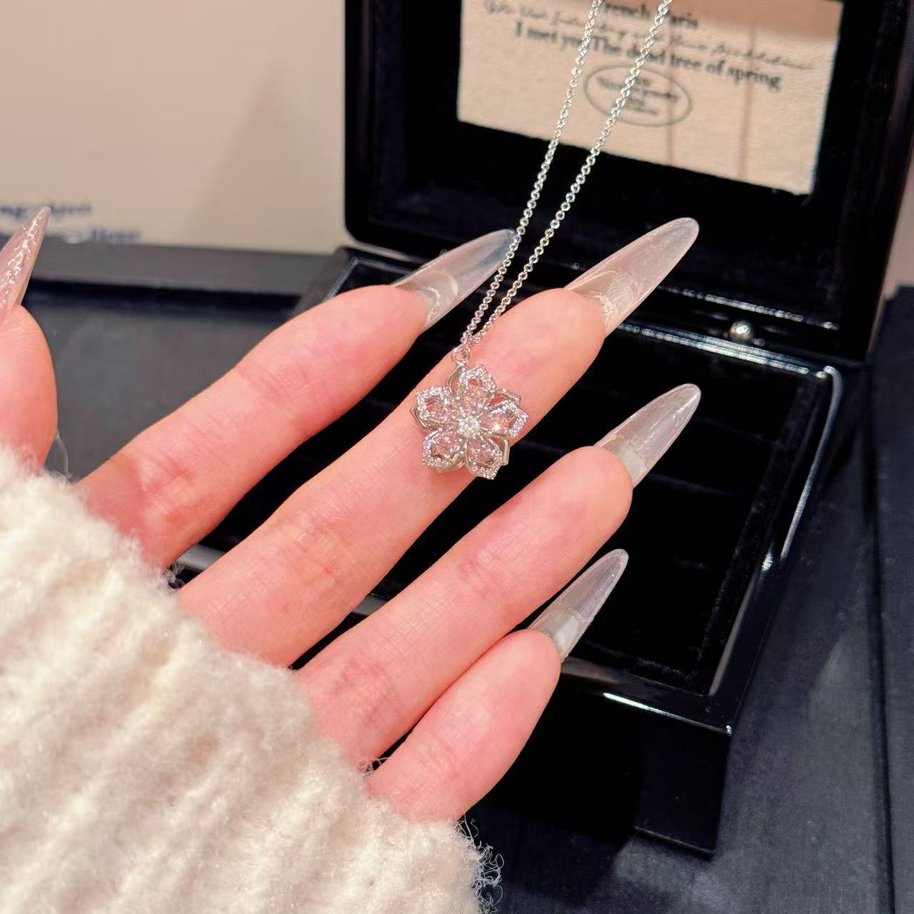 Dainty Sweet Fresh Floral Pendant Cubic Zirconia Necklace, Luxury Niche Elegant All-Match Daily Clavicle Jewelry