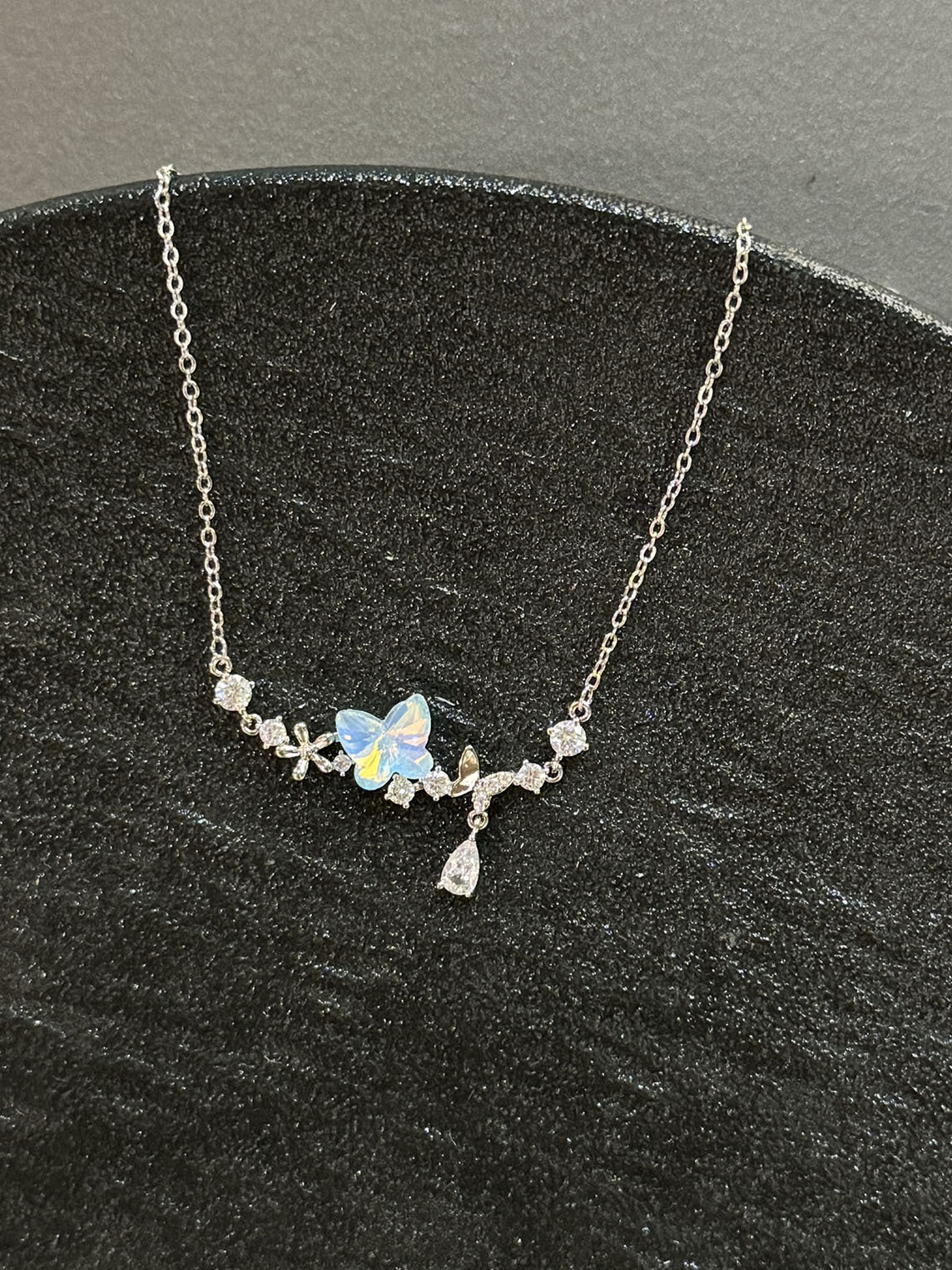 Four Seasons Charm Aquamarine Bracelet, Fashion Niche Sparkling Women Hand Jewelry, High-end Light Luxury Wrist Chain