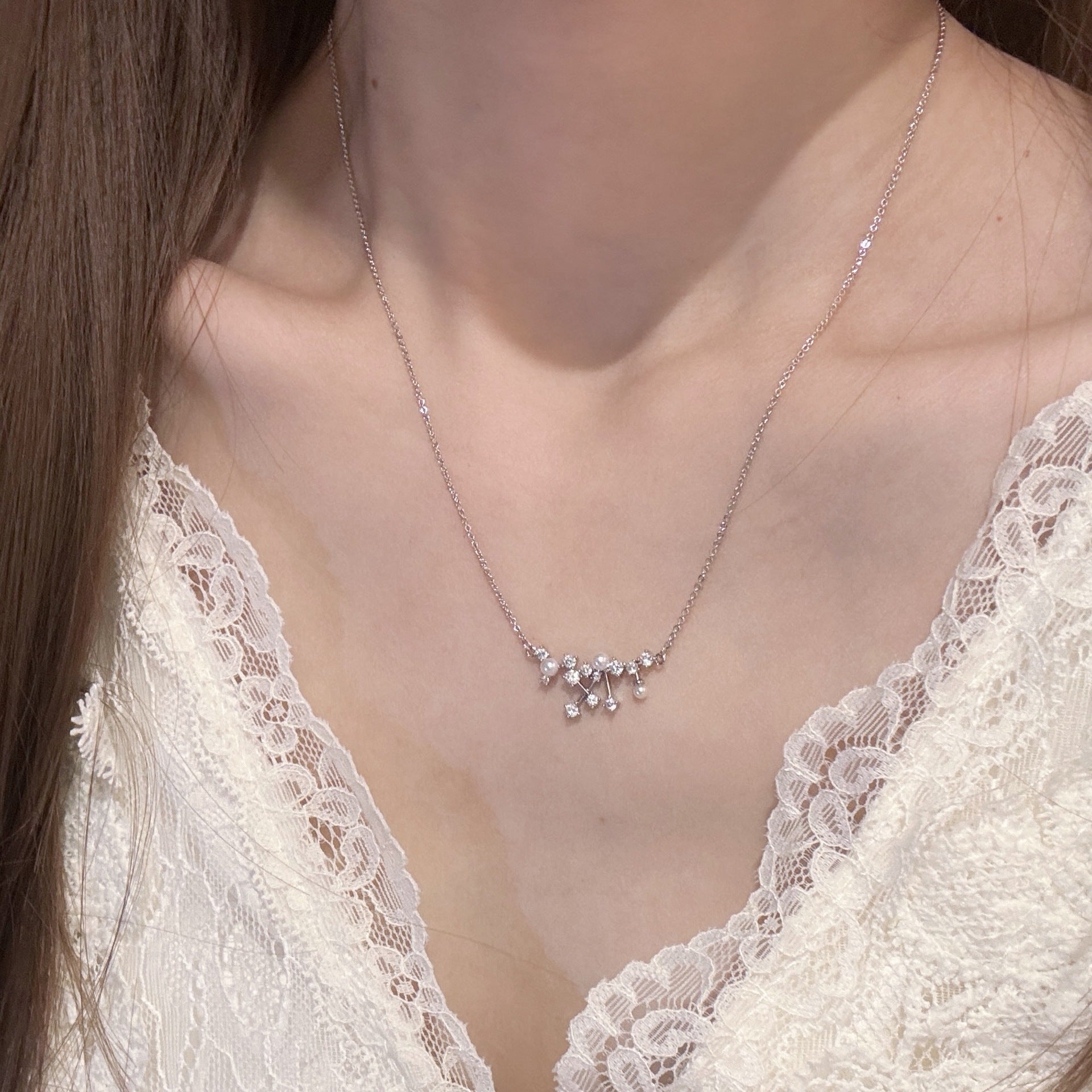 Spring Floral Branch Pearl Necklace, Shiny Zircon Light Luxury Elegant Clavicle Chain, Daily Commute Versatile Necklace