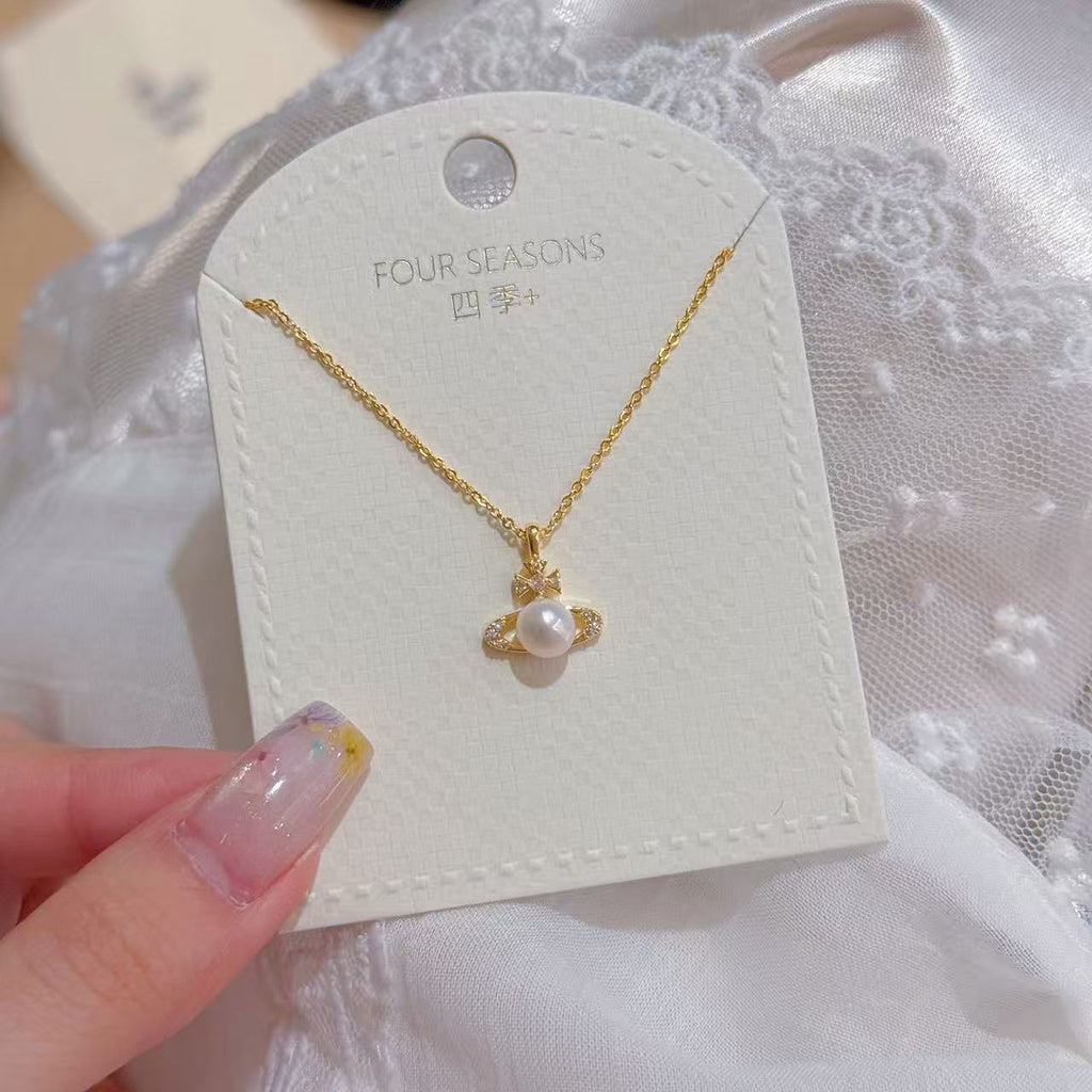 Saturn Planet Pearl Pendant Necklace, Dainty Minimalist Clavicle Chain, Luxury Niche Elegant Cool Tone Versatile Necklace
