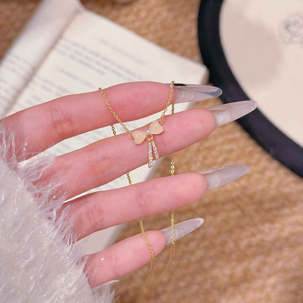 Elegant Bow Pearl Clavicle Necklace Luxury Korean Style Ladies Pendant Chain