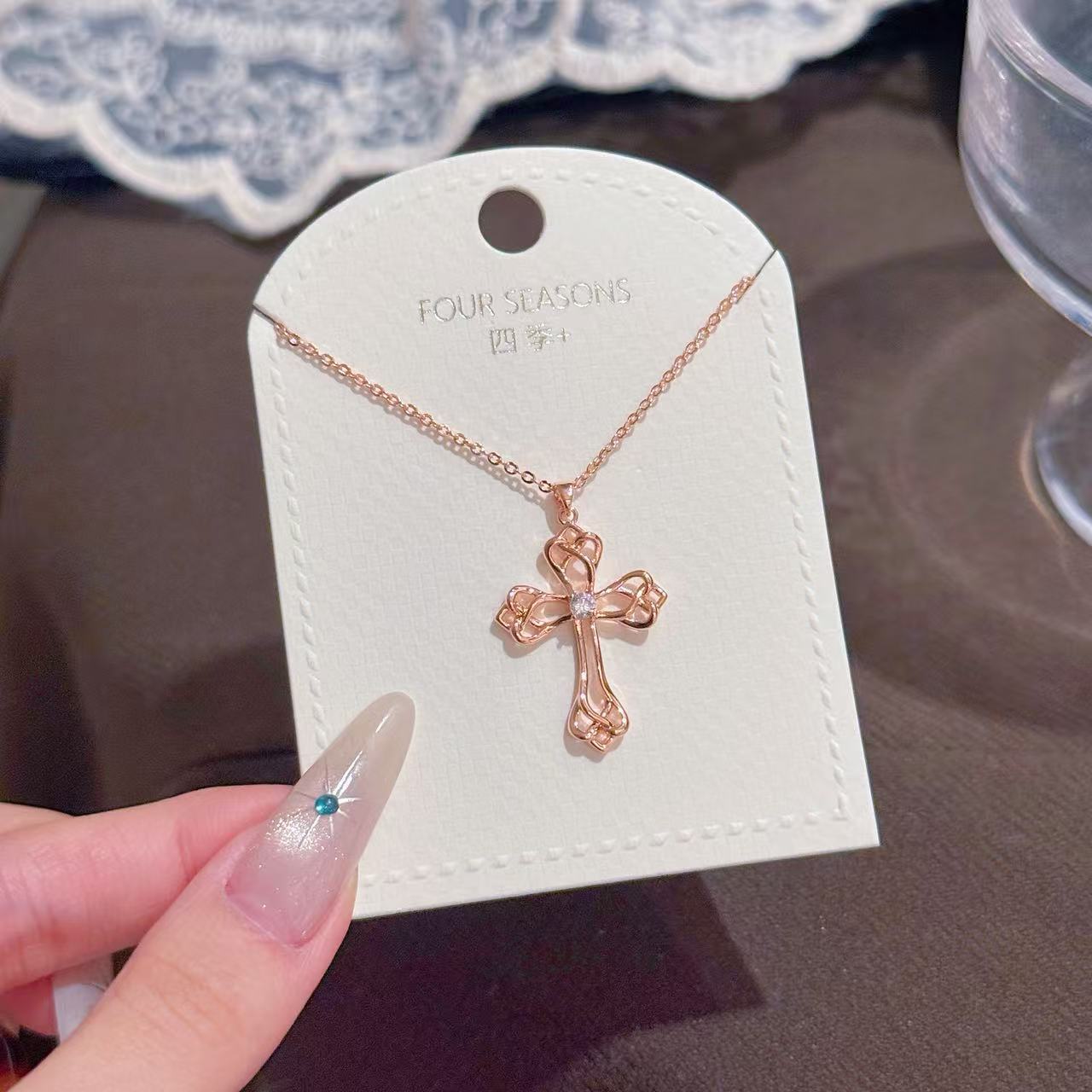 Spring New Hollow Cross Pendant Necklace, Vintage Luxury Dainty Clavicle Chain