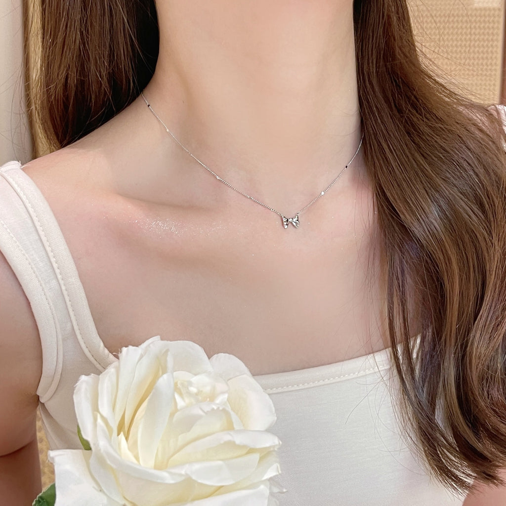 Sterling Silver Lucky Flower Clavicle Chain, Niche Design Floral Necklaces, Luxury High Grade All-match Elegant Jewelry