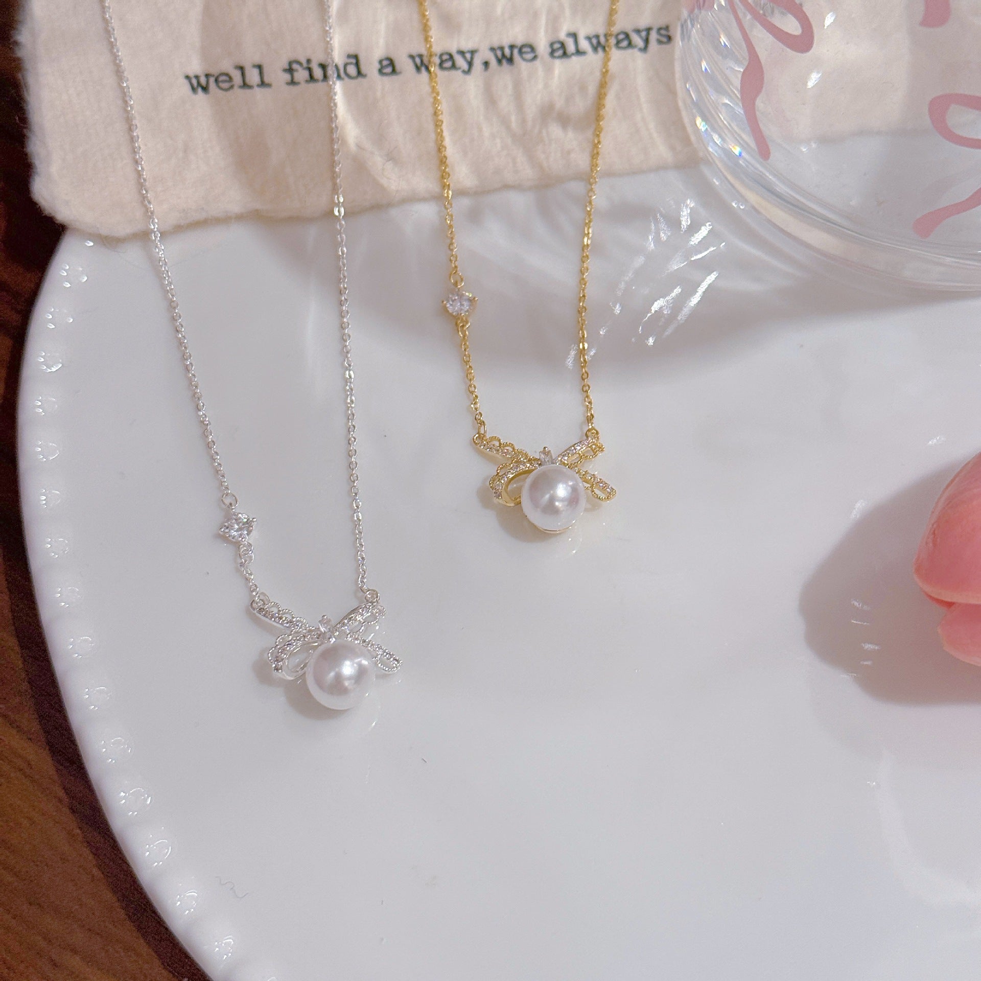 Lace Bow Pearl Clavicle Necklace, Noble Luxury Elegant Daily Fashion Jewelry