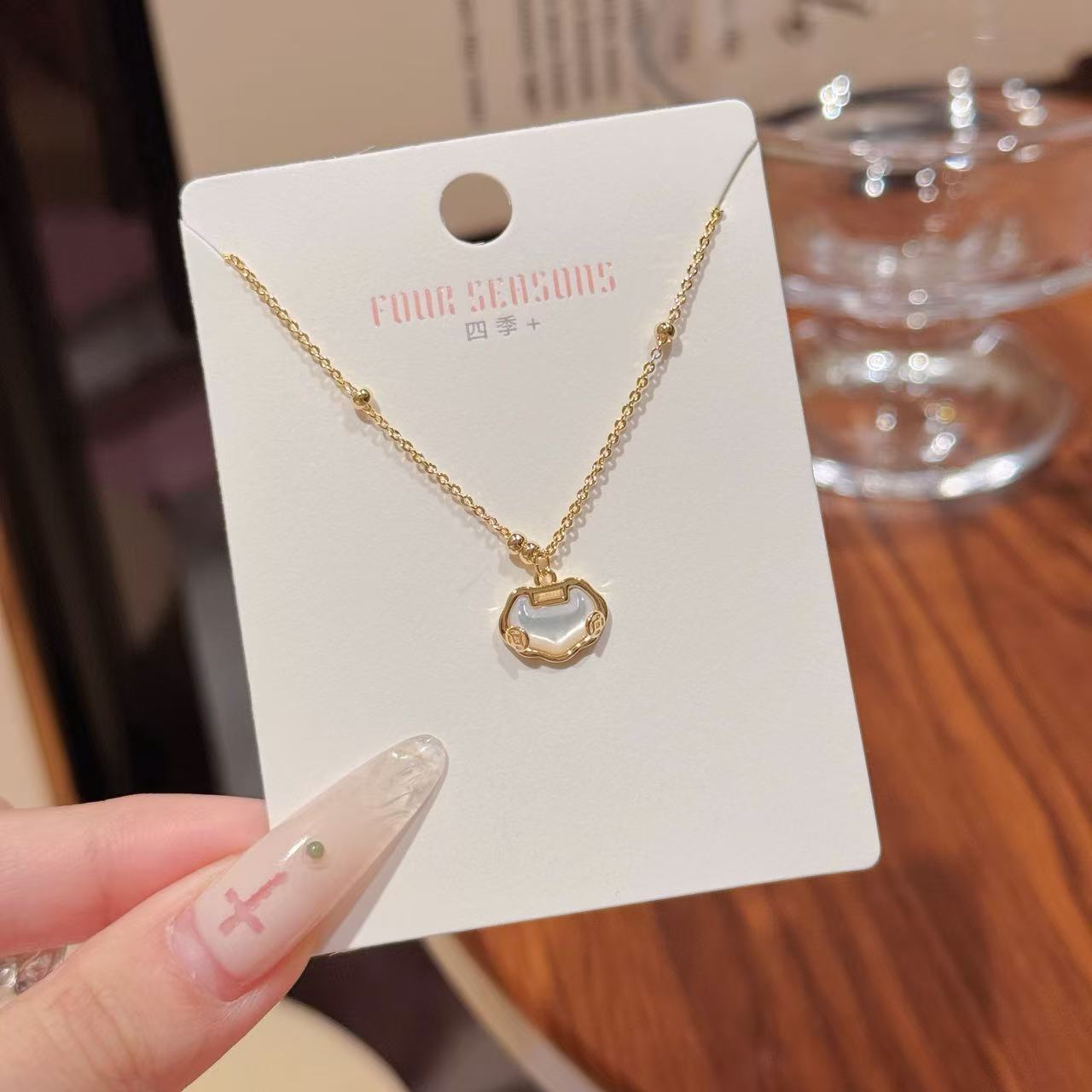 Vintage Gourd Peace Lock Necklace, Chinese Style Ginkgo Leaf Necklace, Zodiac Year Elegant Exquisite National Trend Jewelry for Women