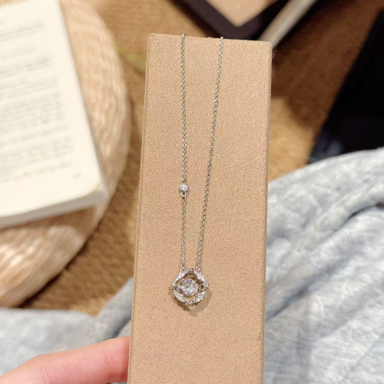 French Style Zircon Pendant Necklace, Minimal Luxury Niche Design Clavicle Chain