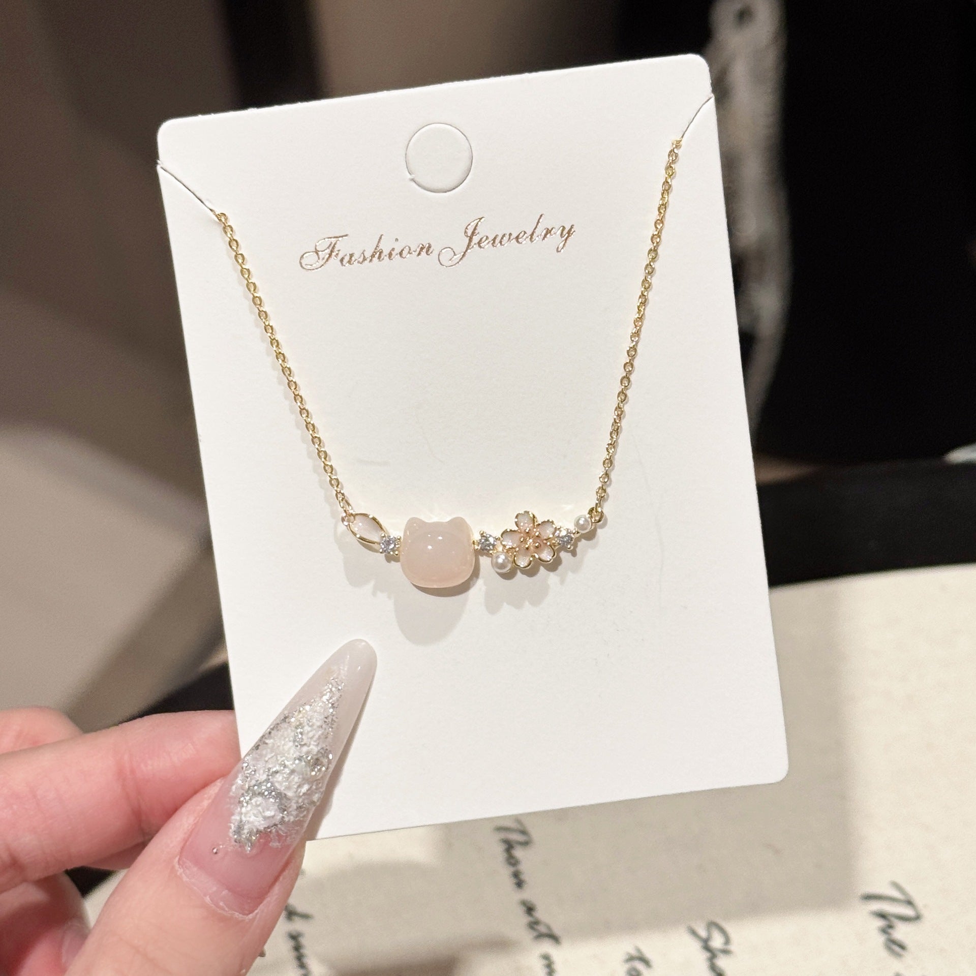 New Arrival Spring Floral Pink Cat Necklace Niche High Grade Delicate Clavicle Chain Versatile Women Fashion Accessories