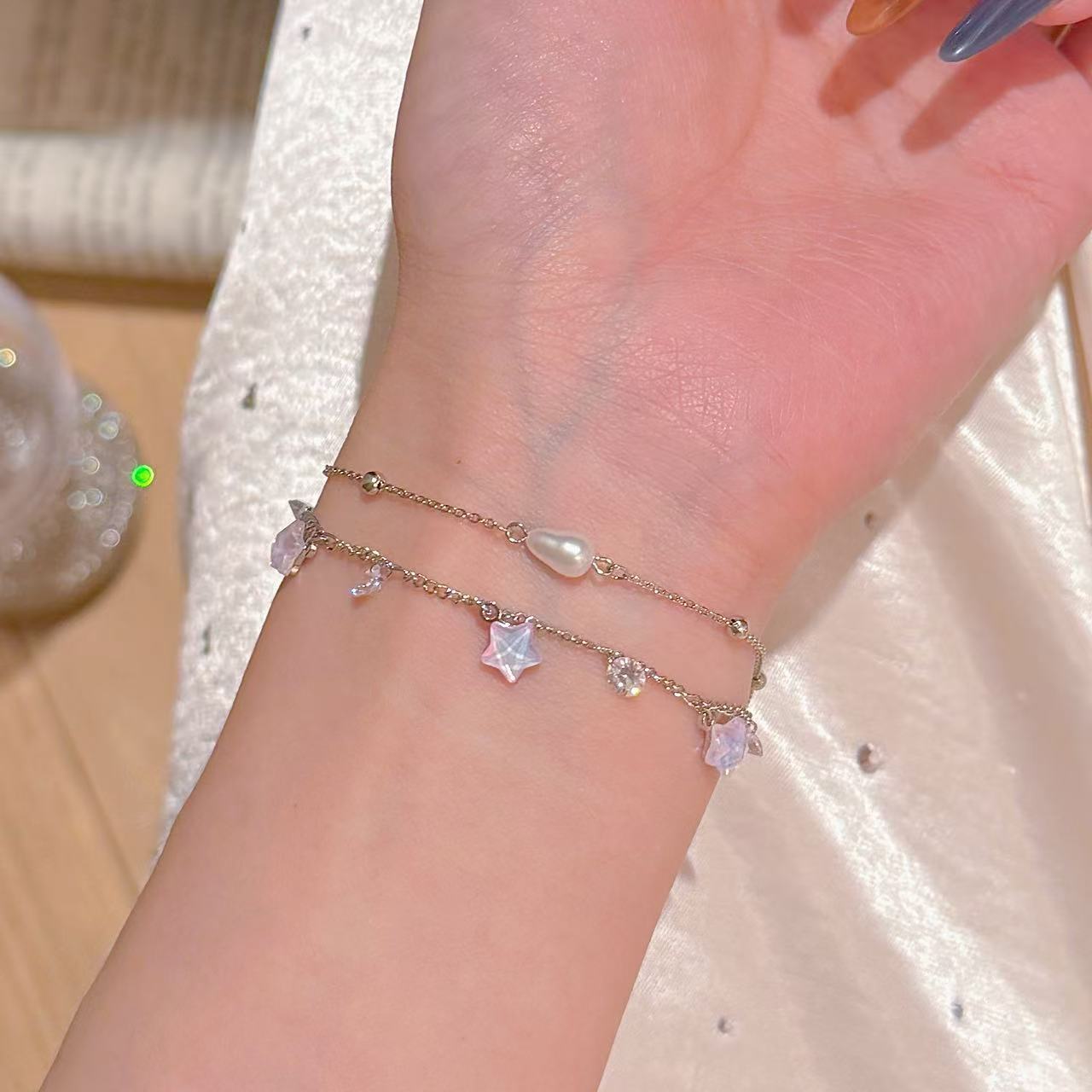 Iridescent Crystal Star Pearl Double Layer Bracelet, Luxury Niche Elegant Hand Jewelry, Delicate High Grade All-match Bracelet
