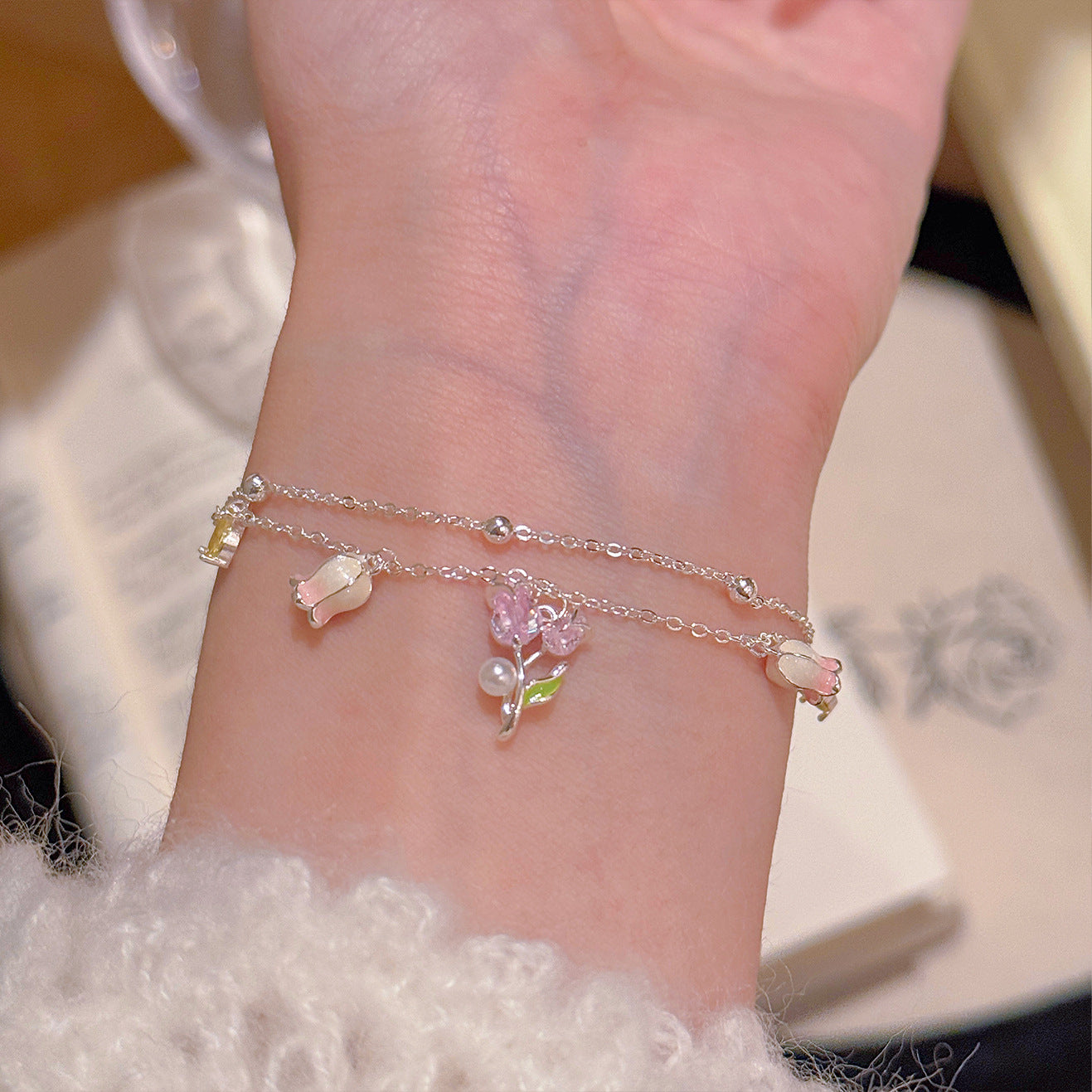 Pearl Tulip Bracelet, Luxury Niche Wrist Jewelry, Fresh Sweet Elegant Delicate Bangle for Women