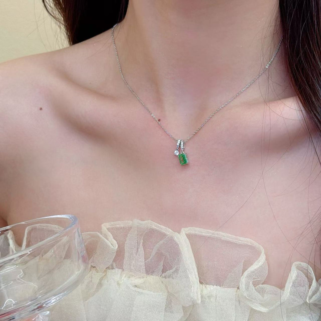 Korean Japanese Popular Ice Cut Pendant Necklace for Women, Sweet Elegant Luxury Dainty Clavicle Chain Jewelry