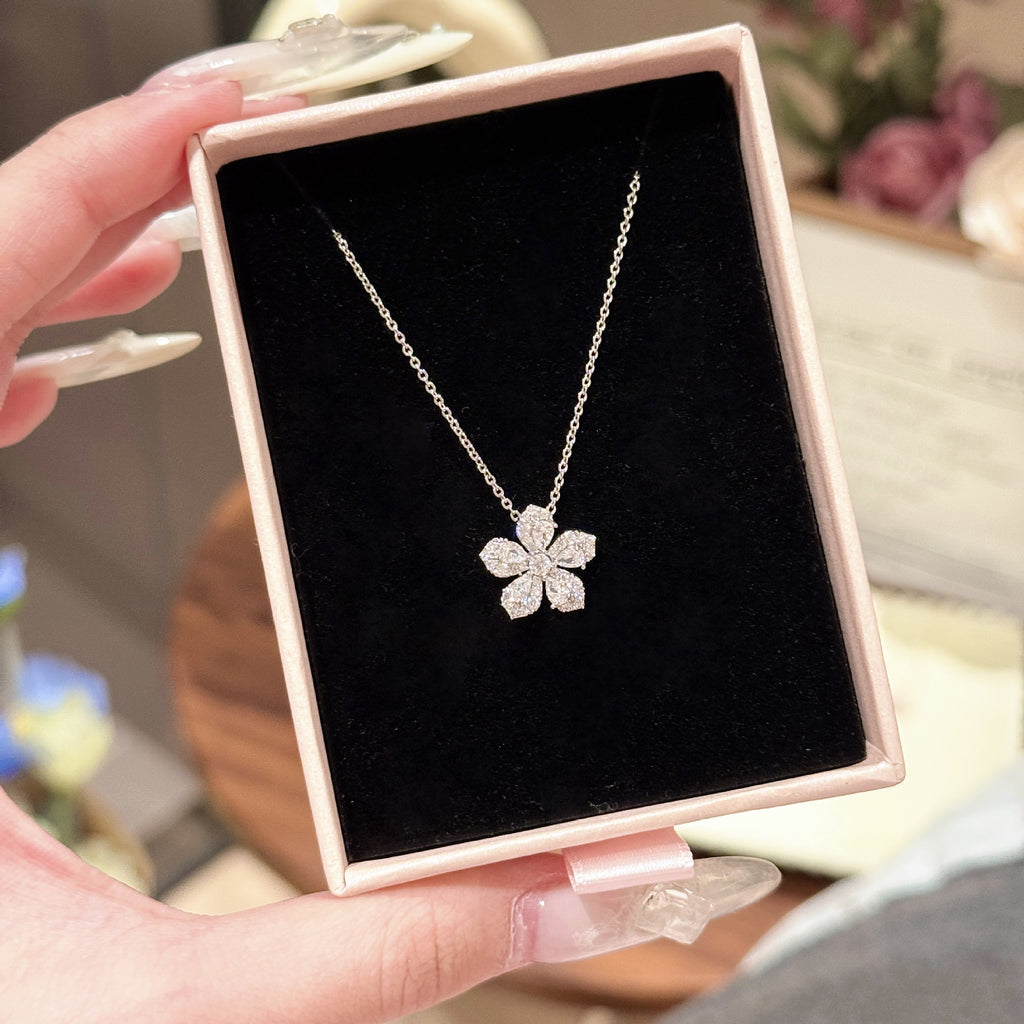 Sparkling Zircon Flower Necklace Luxury Elegant Fashion Jewelry for Women