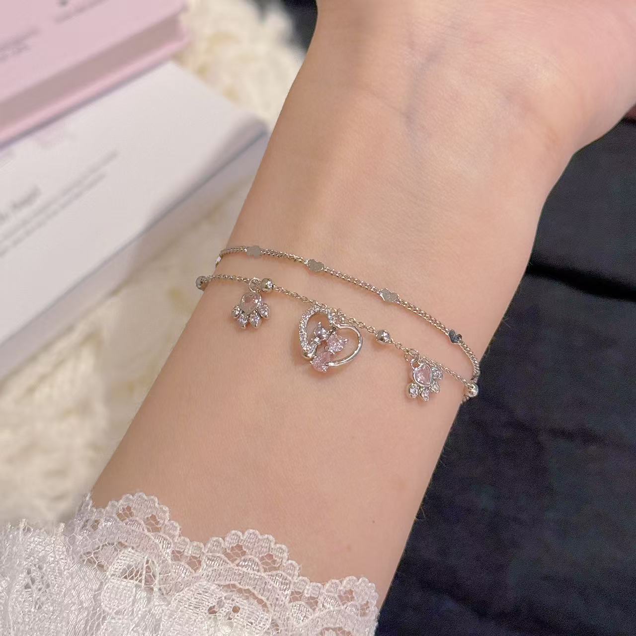 Sweet Cat Themed Double Chain Bangle, Lovely Heart Paw Design, Premium Fashion Wrist Accessories