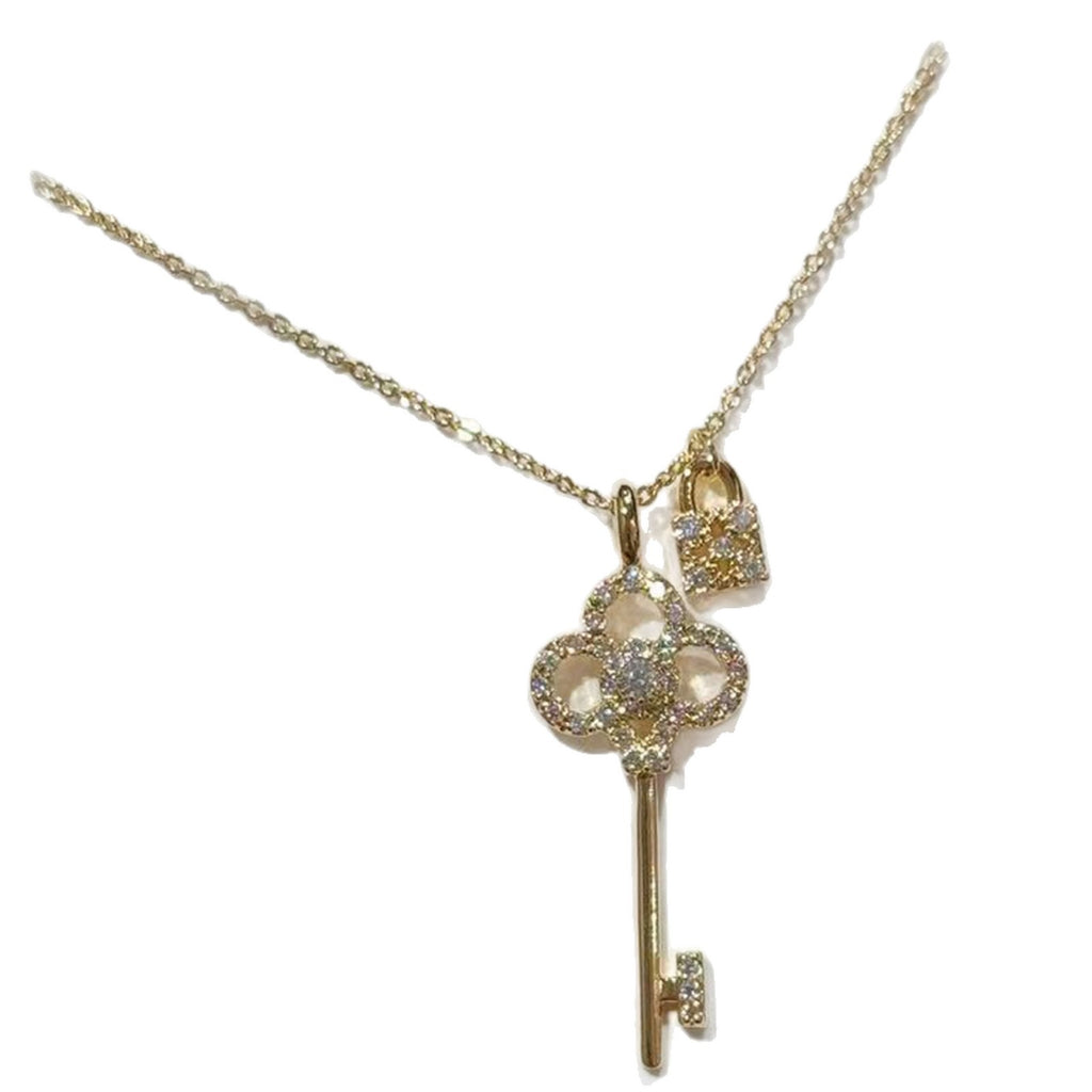 Key & Heart Lock Pendant Necklace, Sparkling Cubic Zirconia Clavicle Chain, Luxury Sweet Minimalist Jewelry for Women