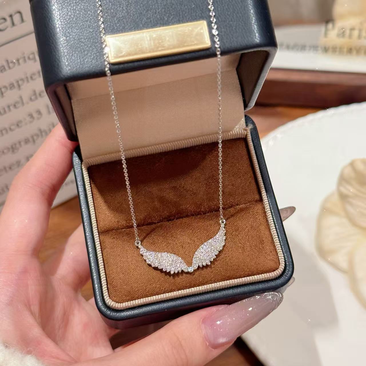 Sparkling Full Zircon Angel Wing Necklace, Elegant Luxury Daily Fashion Pendant Necklace