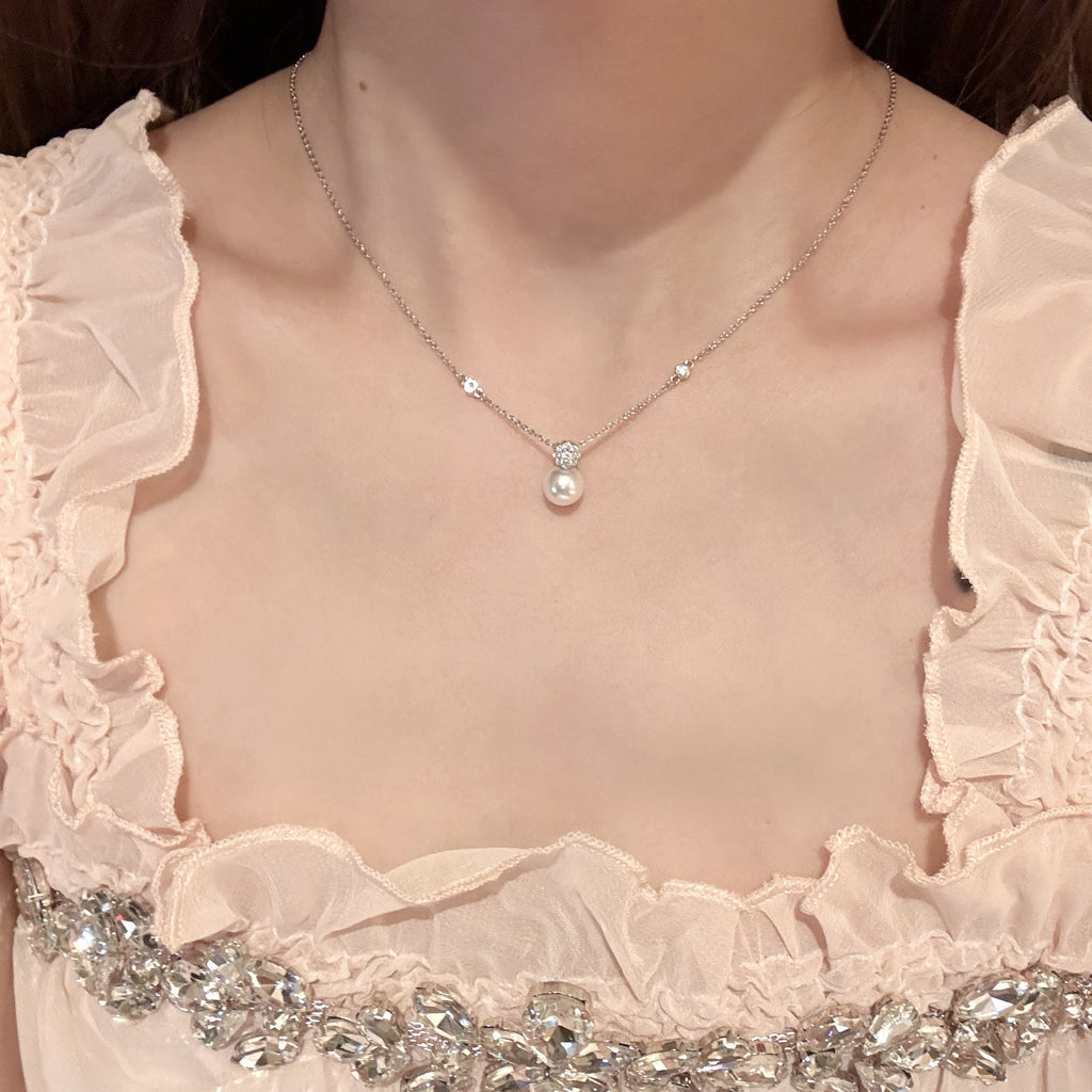 Minimalist Pearl Pendant Necklace, Light Luxury Niche High-end Clavicle Chain, Korean Noble Style Exquisite Temperament Necklace