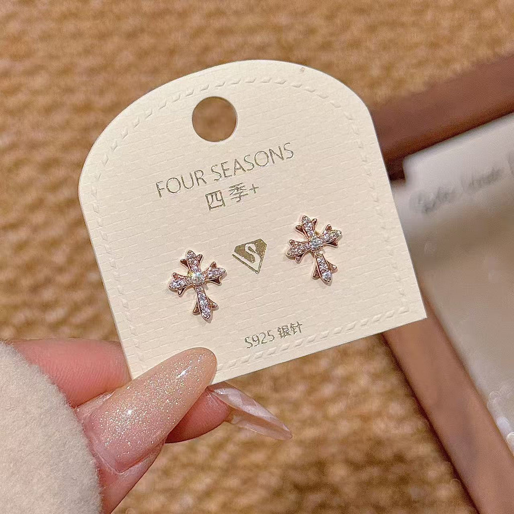 New Arrival Full Sparkle Cubic Zirconia Cross Stud Earrings, Minimal Luxury Niche Designer All-Match Elegant Daily Wear Ear Studs for Women