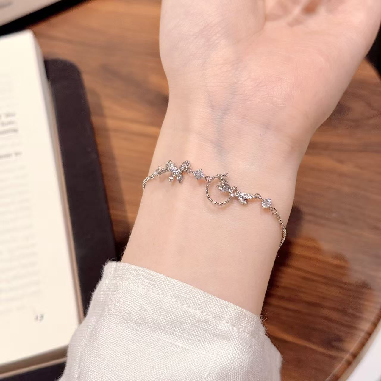 Korea Dongdaemun Butterfly Dragonfly Bracelet, Luxury Zircon Fashion Wrist Jewelry, Delicate Niche All-match Bracelets