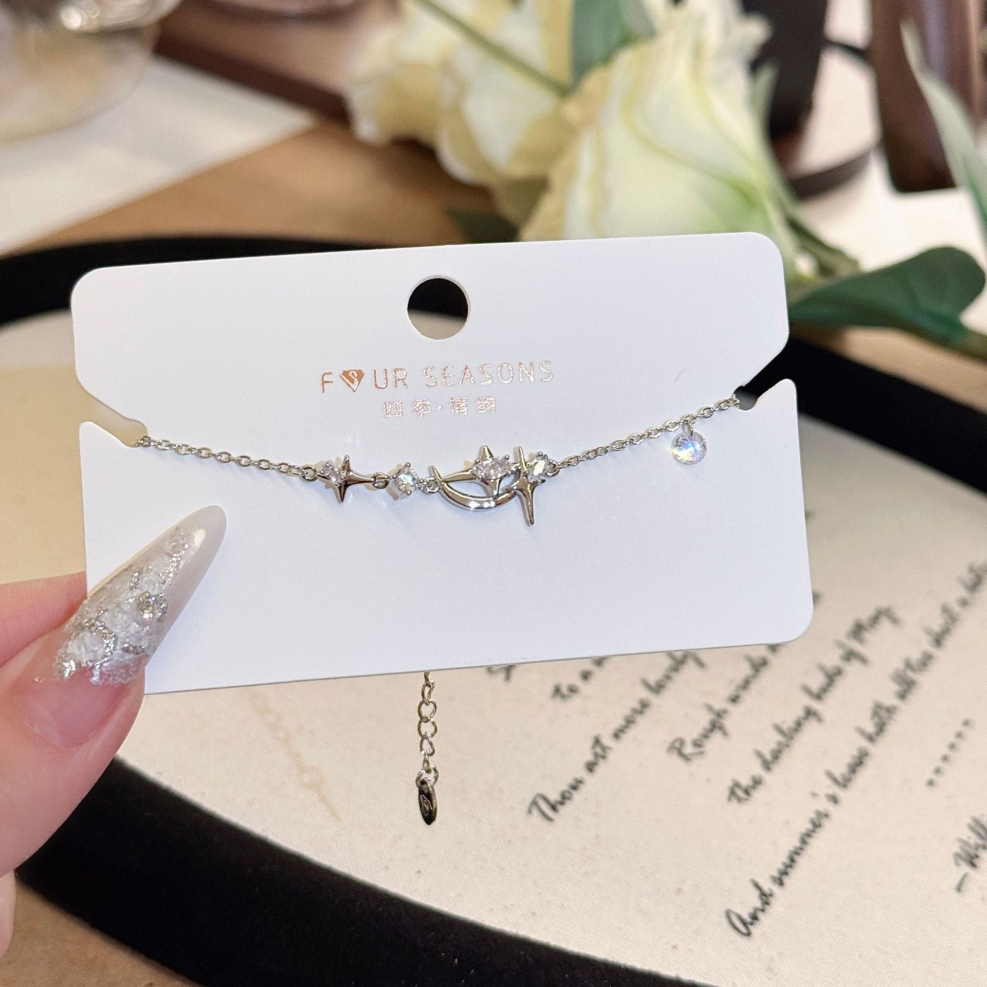 Star Moon Bracelet for Women, Niche High-grade Wrist Jewelry, Luxury Elegant Stylish Bangle, Trendy All-match Fashion Accessories