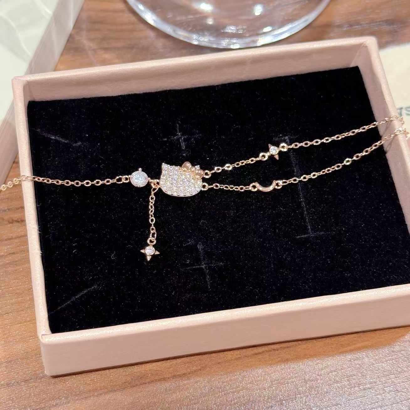Shiny Cat Zircon Fashion Bracelet, Elegant Daily Autumn Winter Hand Ornament
