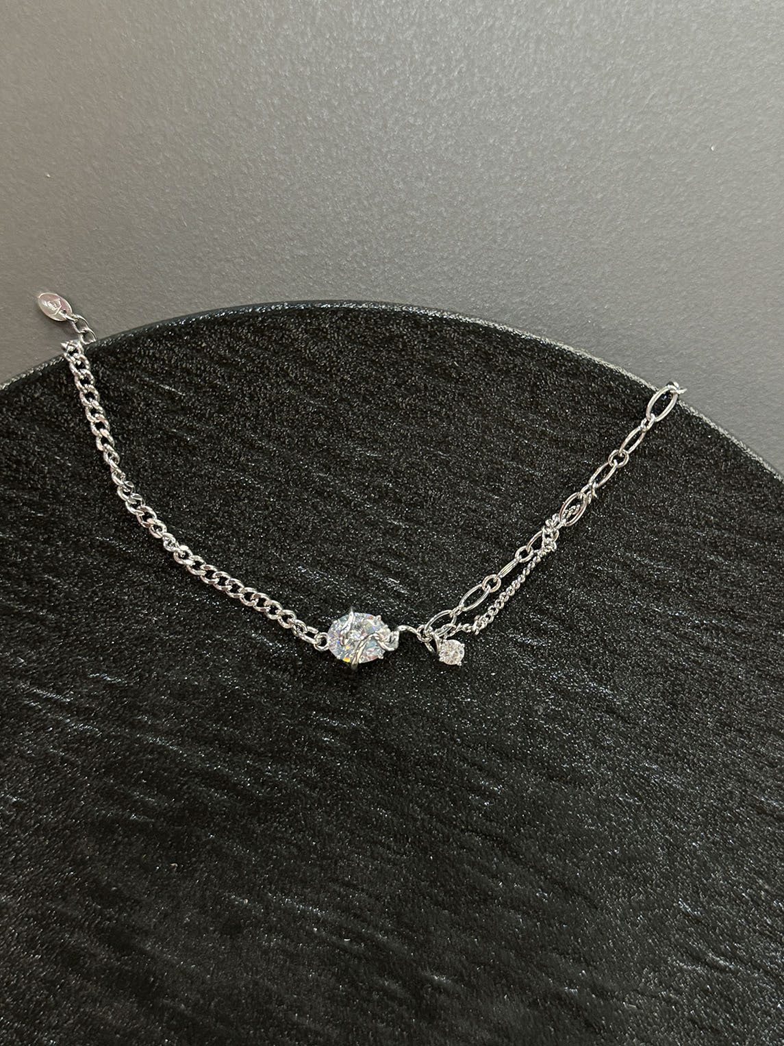 Four Seasons Charm Aquamarine Bracelet, Fashion Niche Sparkling Women Hand Jewelry, High-end Light Luxury Wrist Chain