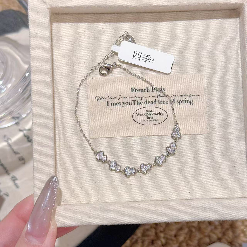 Four Seasons Charm Aquamarine Bracelet, Fashion Niche Sparkling Women Hand Jewelry, High-end Light Luxury Wrist Chain