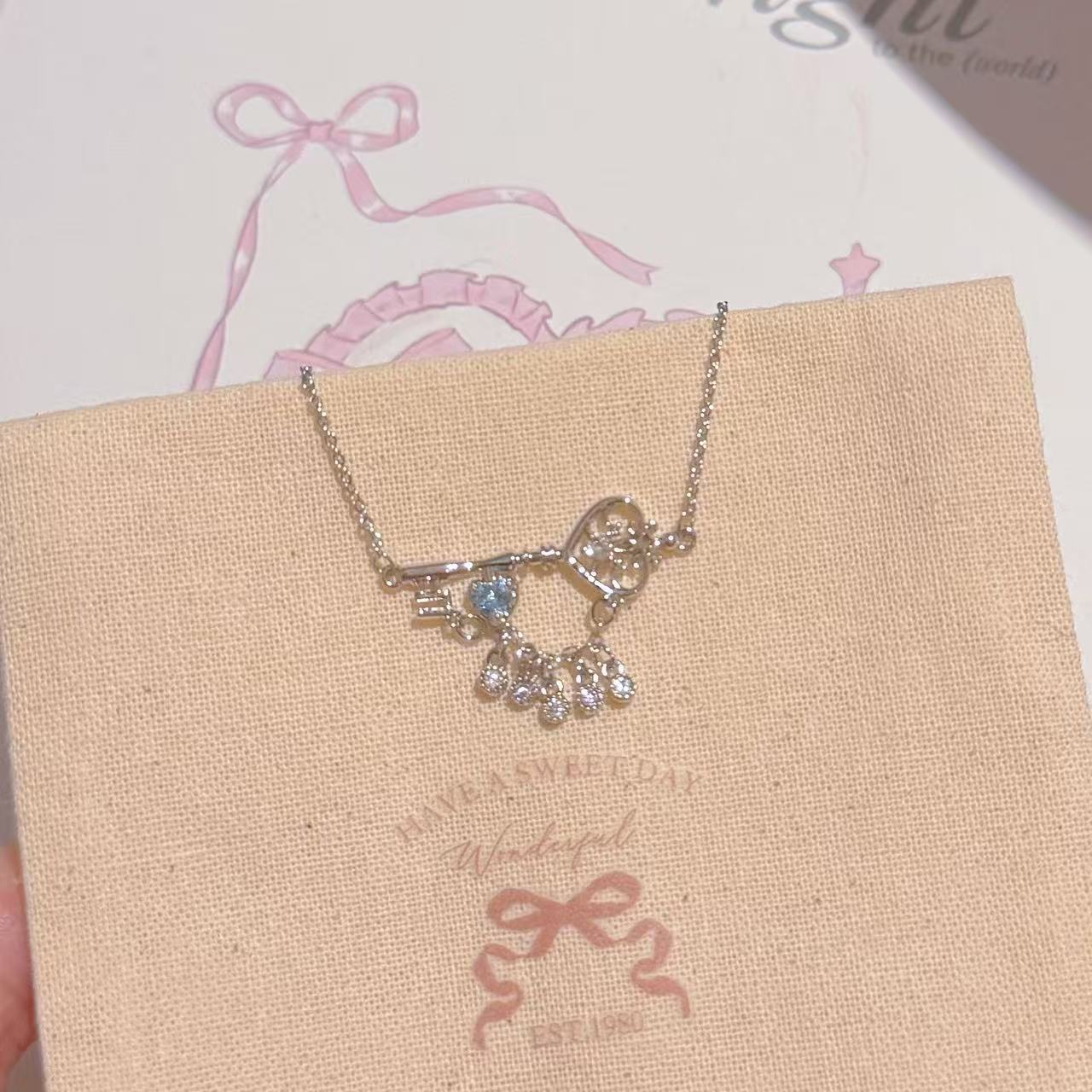 Heart Key Tassel Necklace, Vintage Dainty Clavicle Chain, Minimalist Luxury Delicate Pendant Necklace, Elegant Stylish Jewelry Gifts for Women Girls