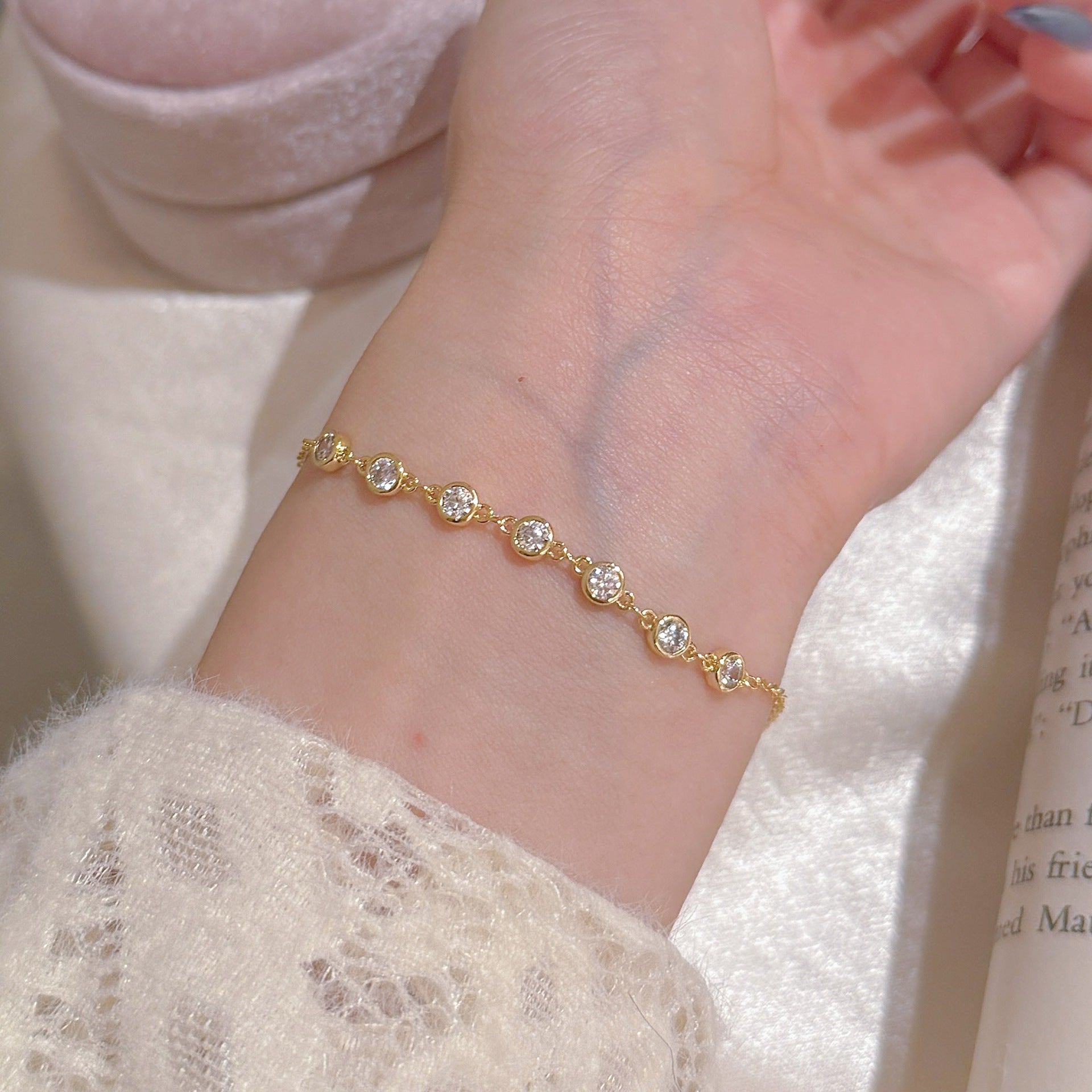 Minimal Round Zircon Bracelet, Luxury Niche Elegant Bangle, Versatile Daily Commuter Fine Jewelry for Women