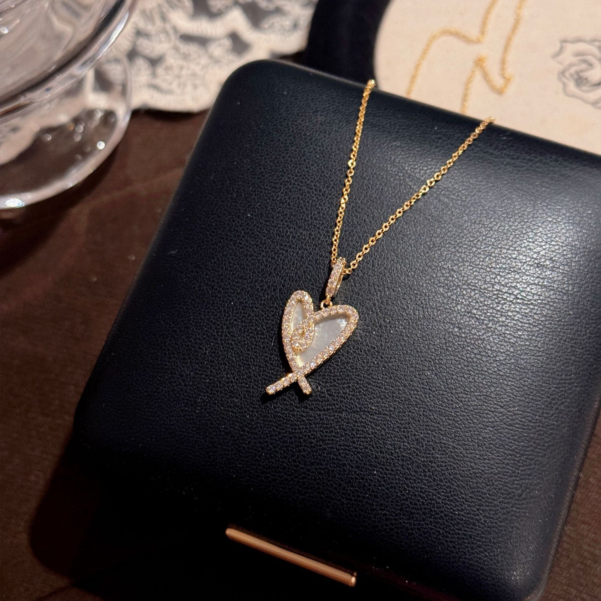 Gold Dainty Necklace Minimalist Luxury Clavicle Chain Elegant Fashion All-match Commute Jewelry Gifts for Girlfriend