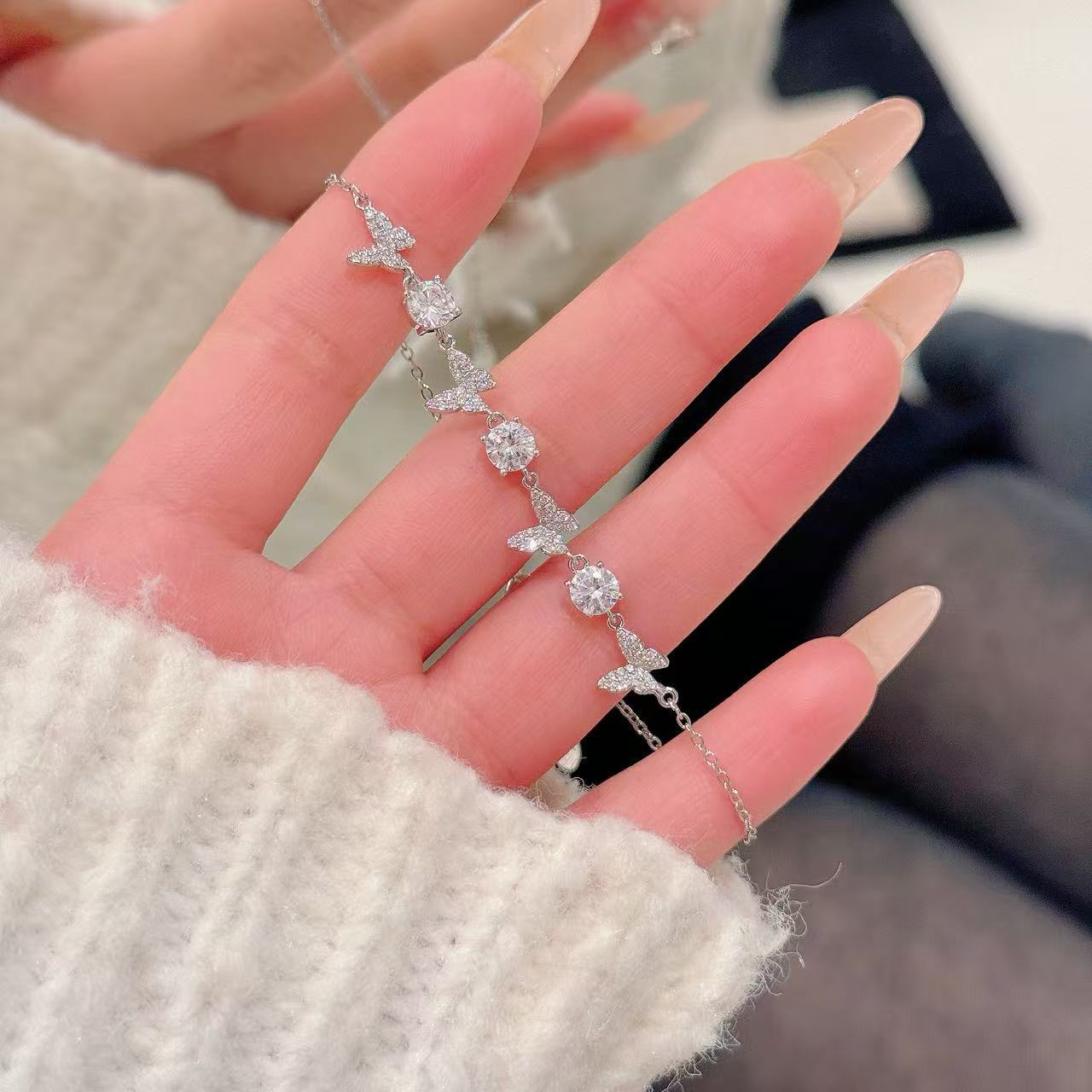 New Fresh Butterfly Zircon Bracelet, Sweet Elegant Luxury High-grade Versatile Women Hand Jewelry