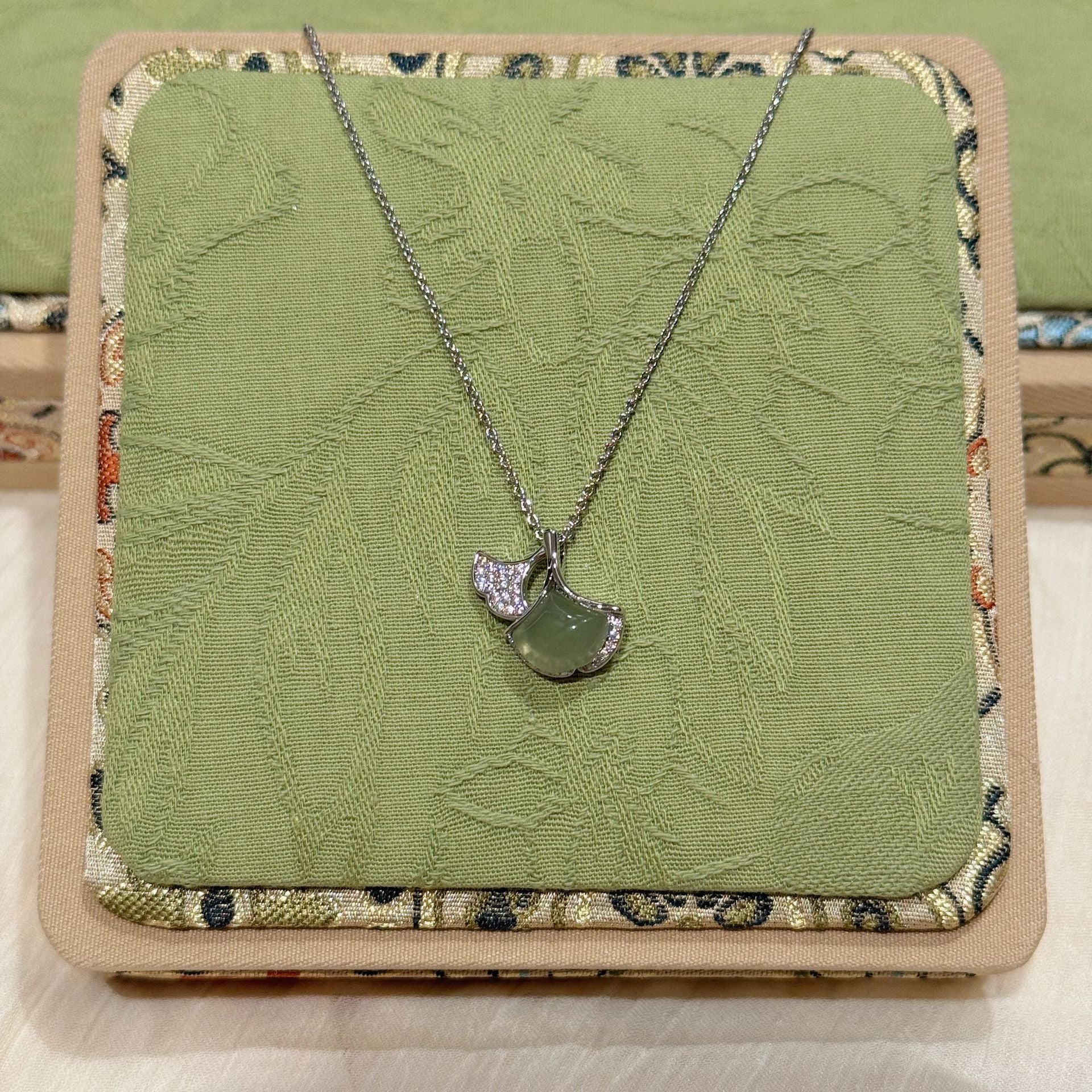 Vintage Gourd Peace Lock Necklace, Chinese Style Ginkgo Leaf Necklace, Zodiac Year Elegant Exquisite National Trend Jewelry for Women