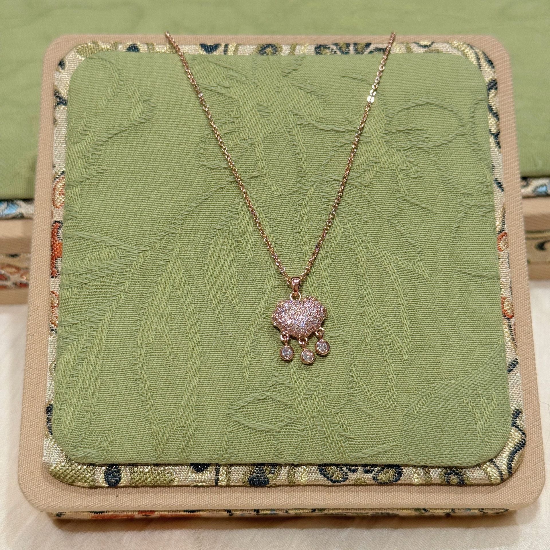 Vintage Gourd Peace Lock Necklace, Chinese Style Ginkgo Leaf Necklace, Zodiac Year Elegant Exquisite National Trend Jewelry for Women