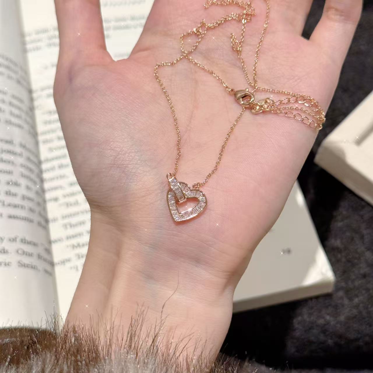 Luxury Designer Heart Collarbone Necklace Women Birthday Gift Jewelry