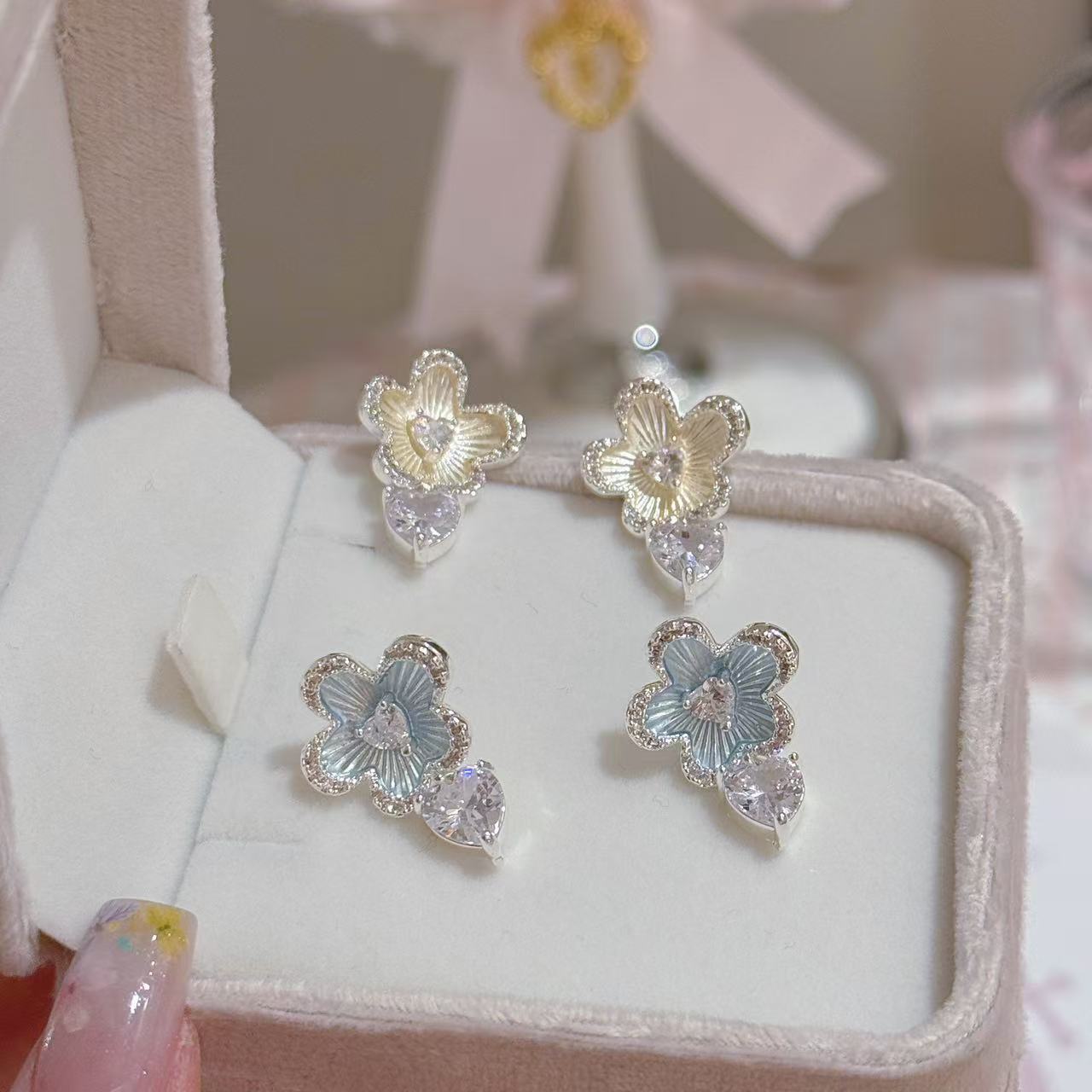 Fresh Summer Flower Stud Earrings, Luxury Sweet Gentle Dainty Elegant All-match Women Ear Jewelry