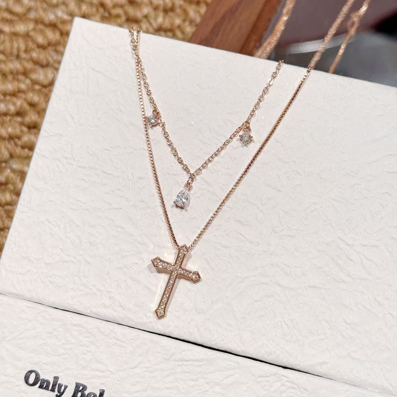 Luxury Double Cross Sparkling CZ Clavicle Necklace Designer Daily Women Accessory
