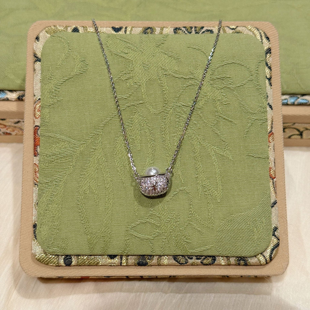 Vintage Gourd Peace Lock Necklace, Chinese Style Ginkgo Leaf Necklace, Zodiac Year Elegant Exquisite National Trend Jewelry for Women