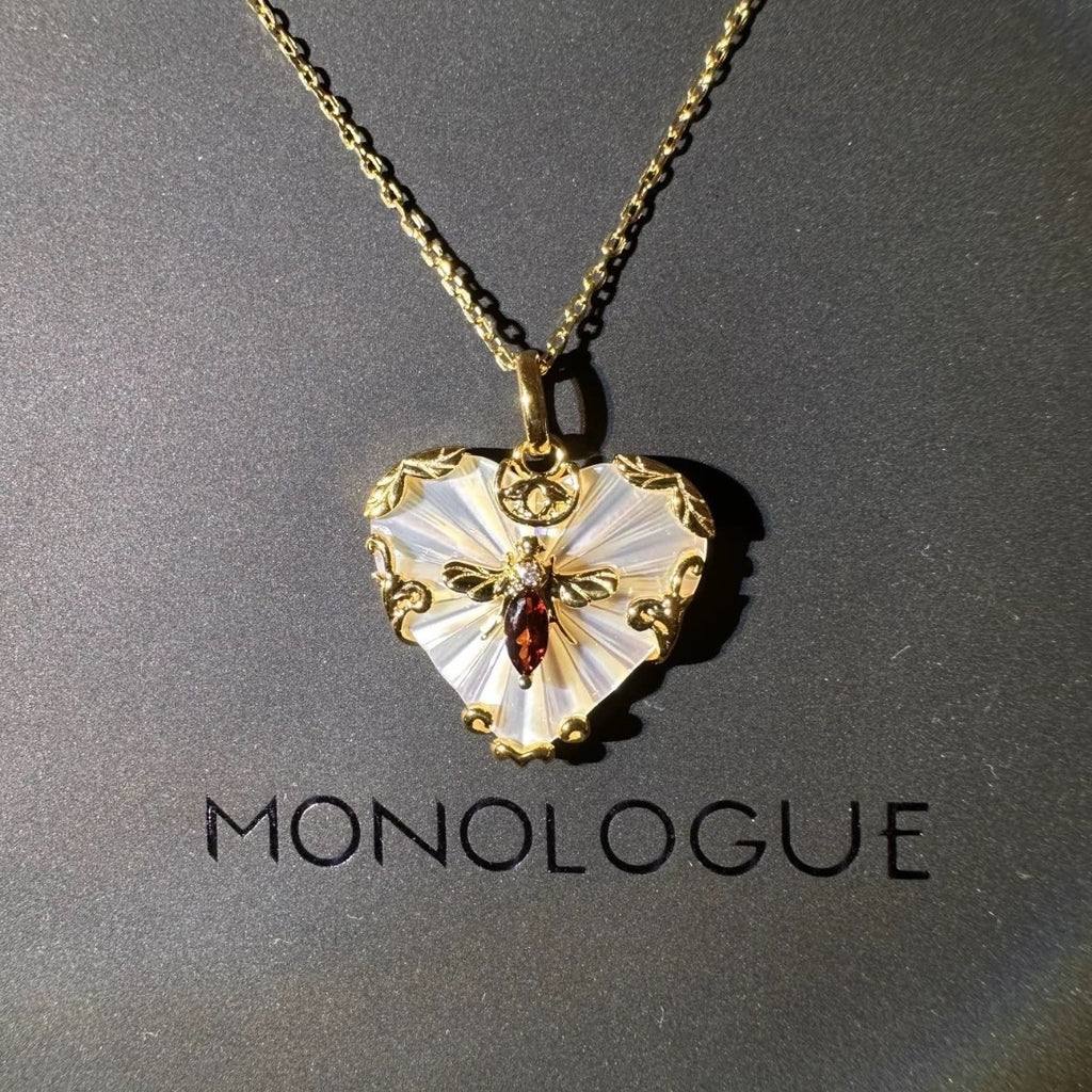 Babylonian Heart Natural Shell Necklace Elegant Luxury Delicate Women Neck Jewelry