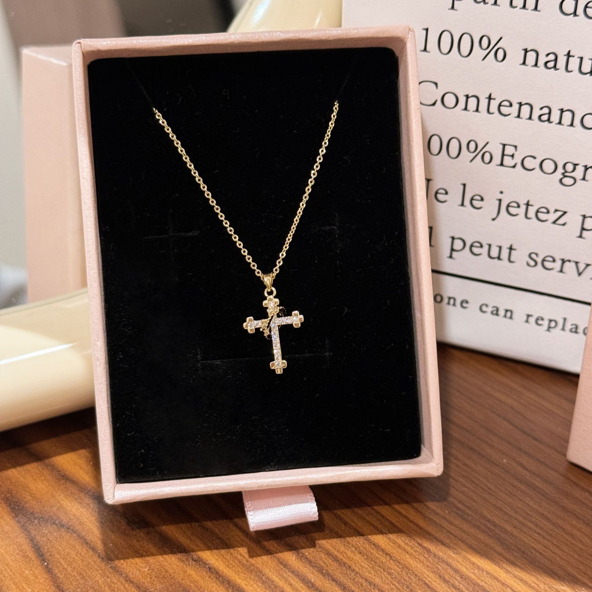 Cross Necklace Full Inlaid Zircon Pendant, Personality Luxury High Sense Clavicle Chain, Niche Fashion Jewelry