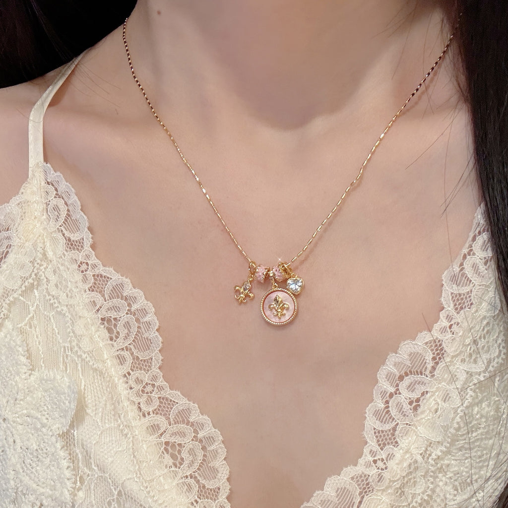 Heart & Iris Pendant Necklace with Natural Shell Inlay, Niche Luxury Dainty Clavicle Chain, Elegant All-match Daily Necklace