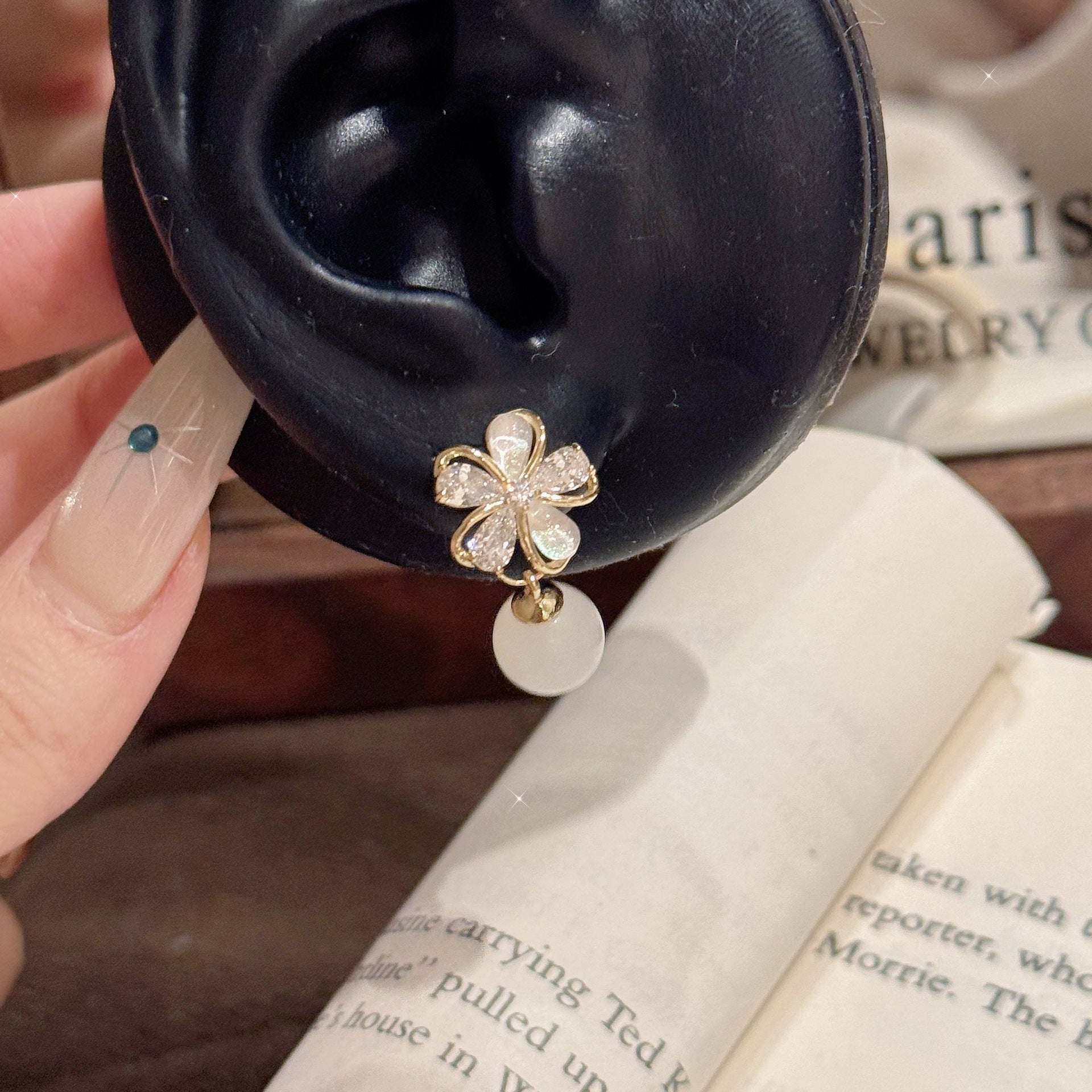 Flower White Jade Bead Earrings, Luxury Niche Elegant Ear Jewelry, Gentle Style Exquisite Versatile Stud Earrings