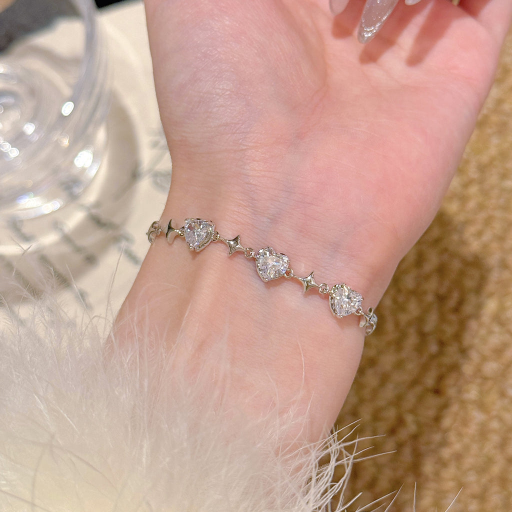 Sweet Star Heart Bracelet Elegant Luxury Unique Design Women Daily Hand Accessories