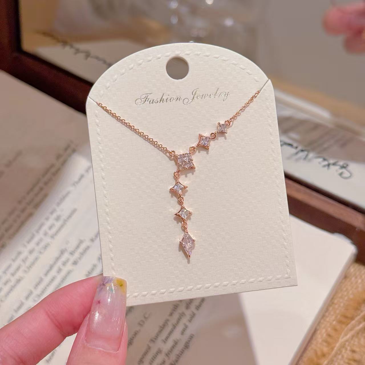 Geometric Diamond Tassel Pendant Necklace, Niche Designer Luxury Clavicle Chain, Dainty Cool Tone Elegant Necklace